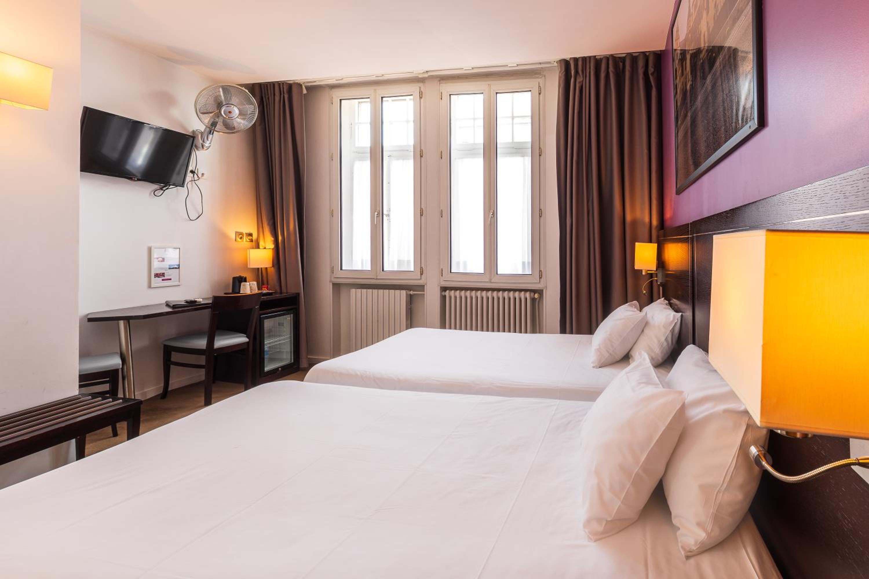 Comfort Twin Room - Photo 10