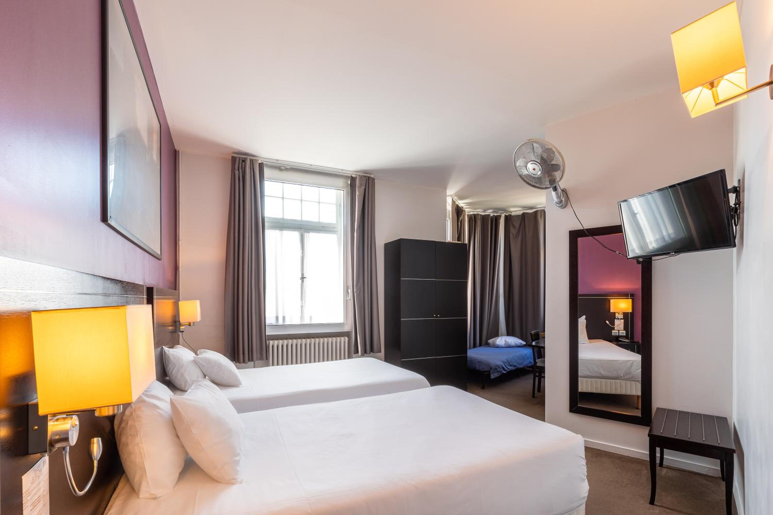 Comfort Twin Room - Photo 17