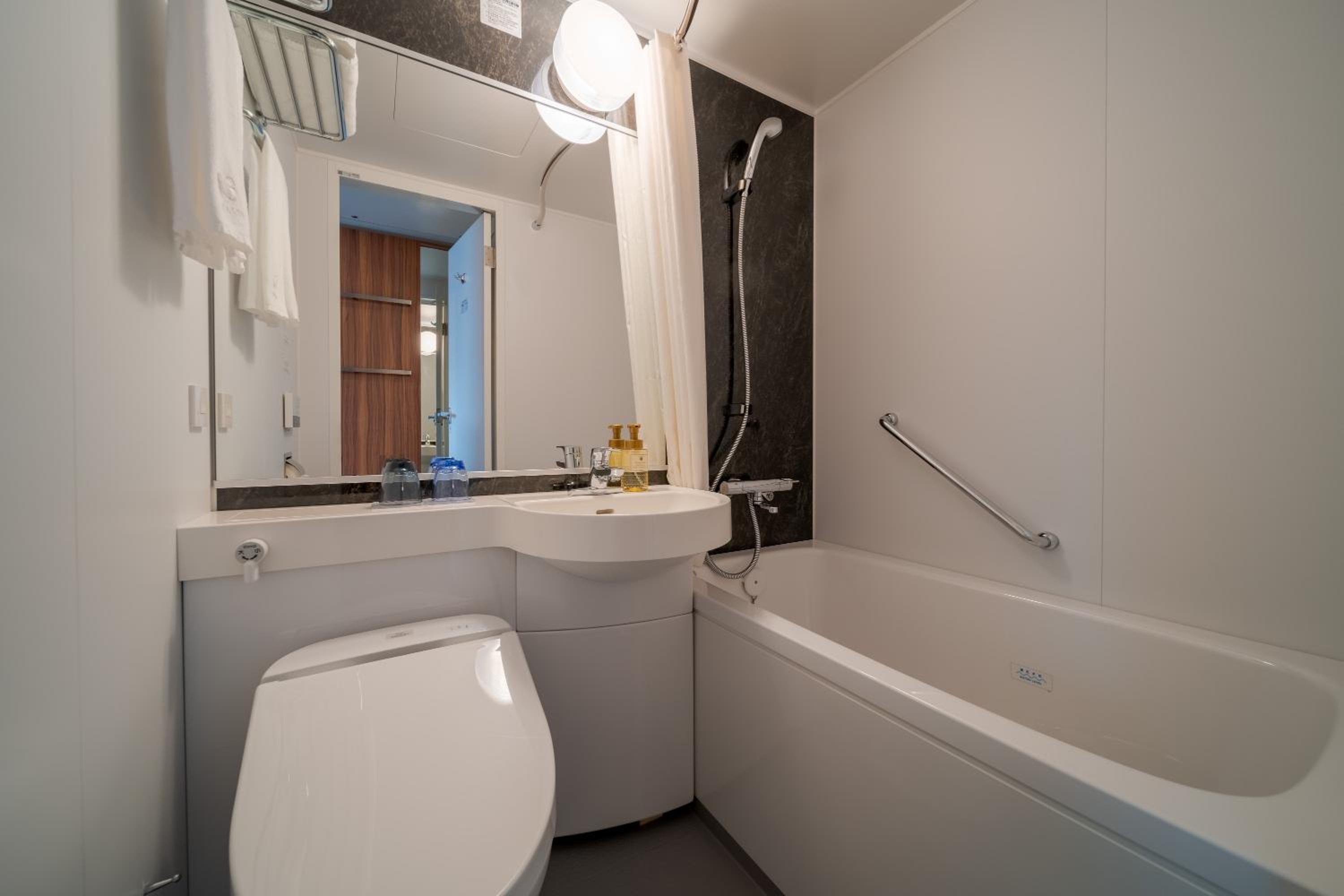 Double Room (2 adult) - Non-Smoking - Photo 3
