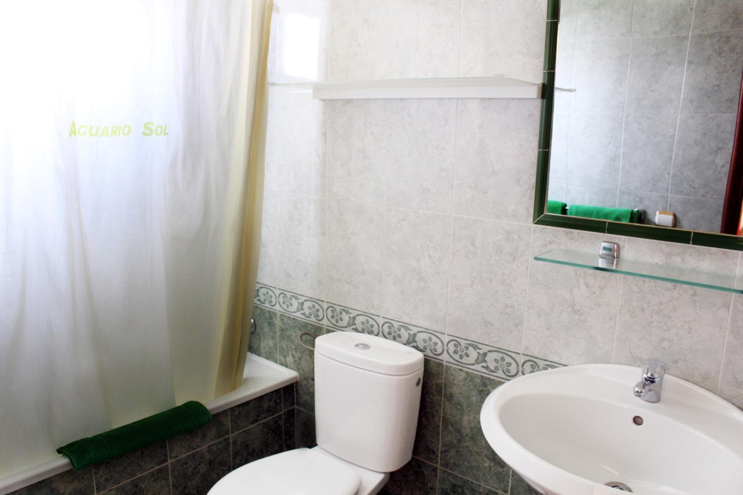One-Bedroom Apartment with Pool View or Partial Pool View (2 Adults + 1 Child)