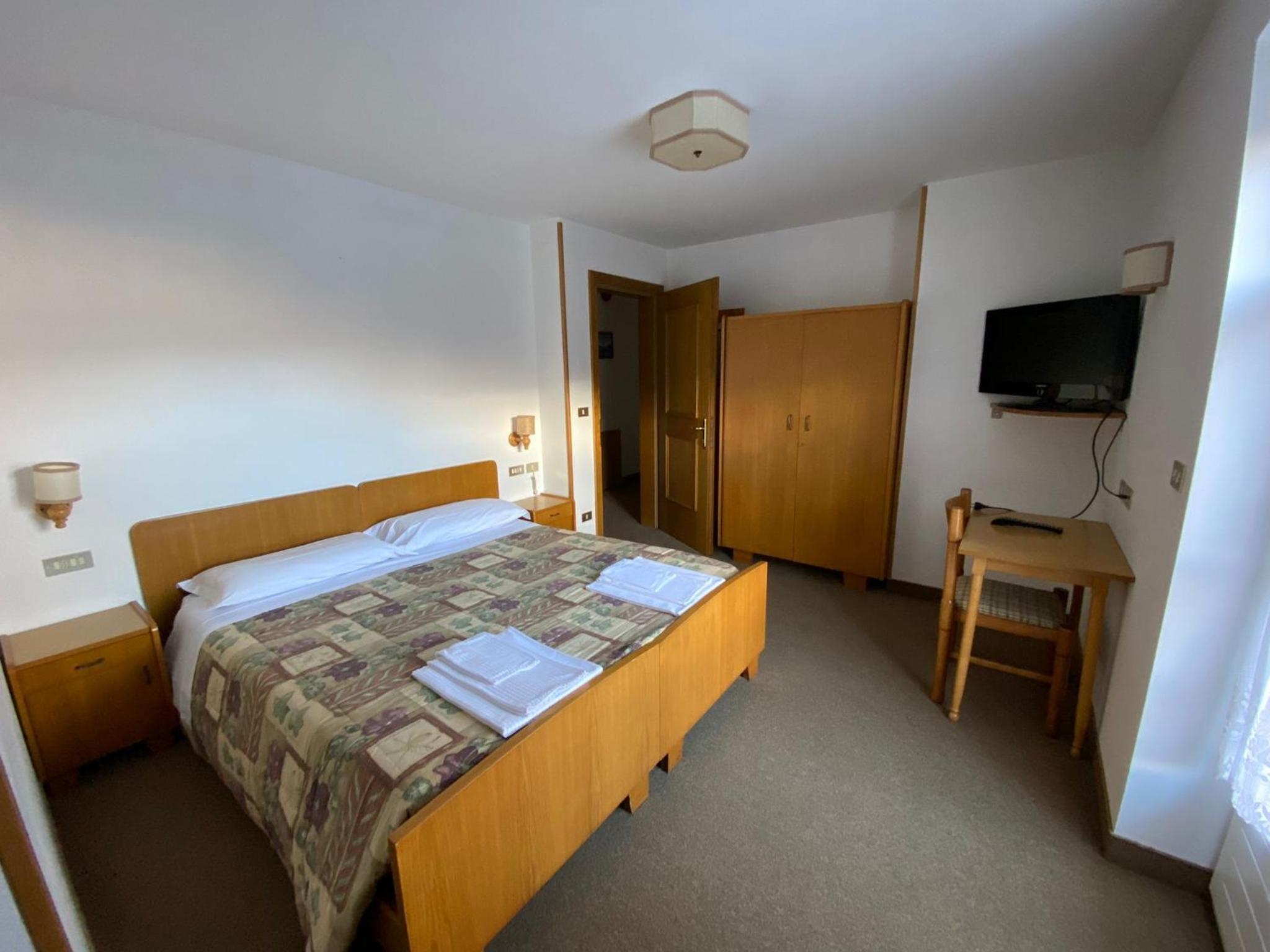 Double or Twin Room photo 2