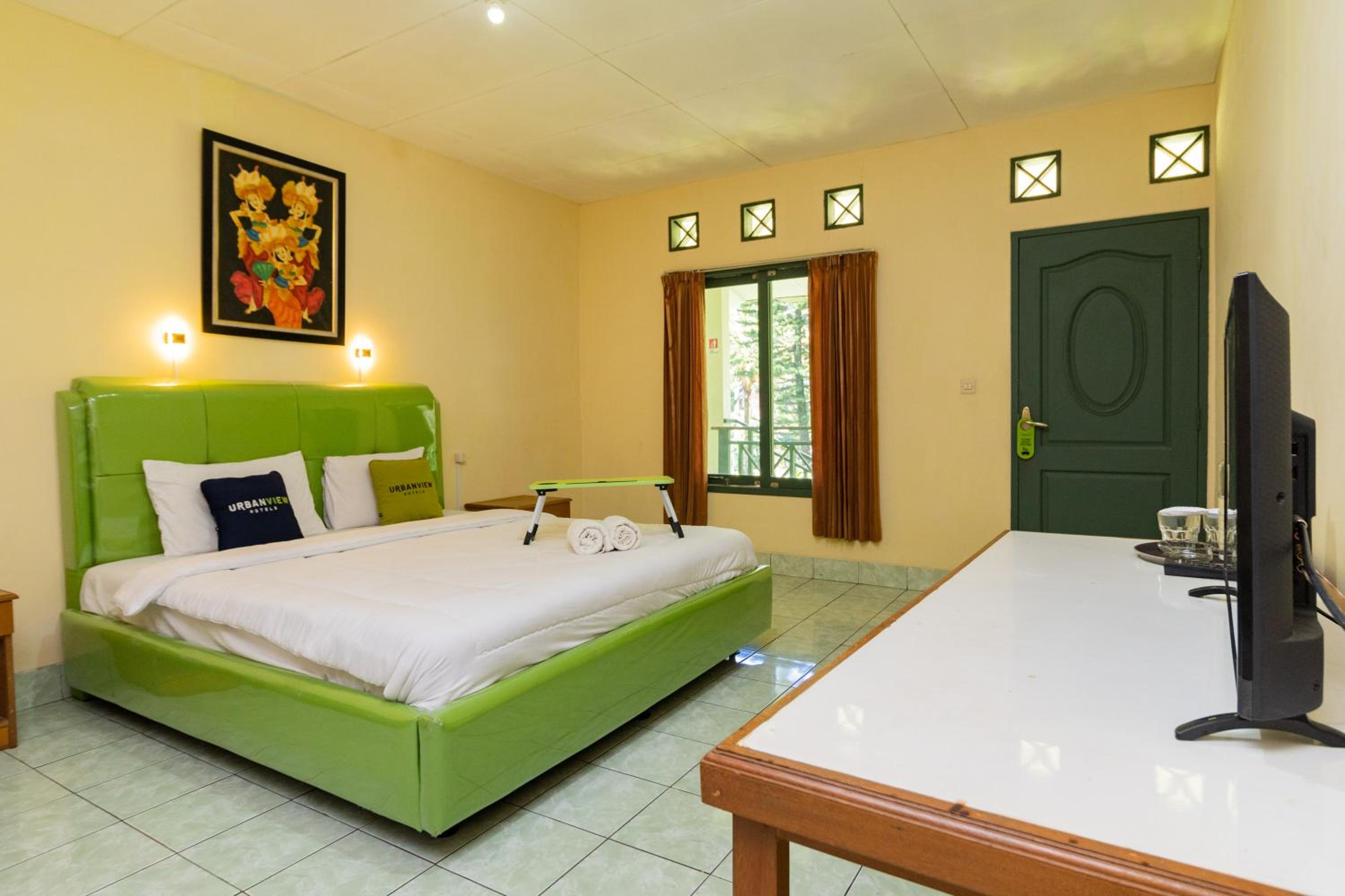 Deluxe Room - Photo 1