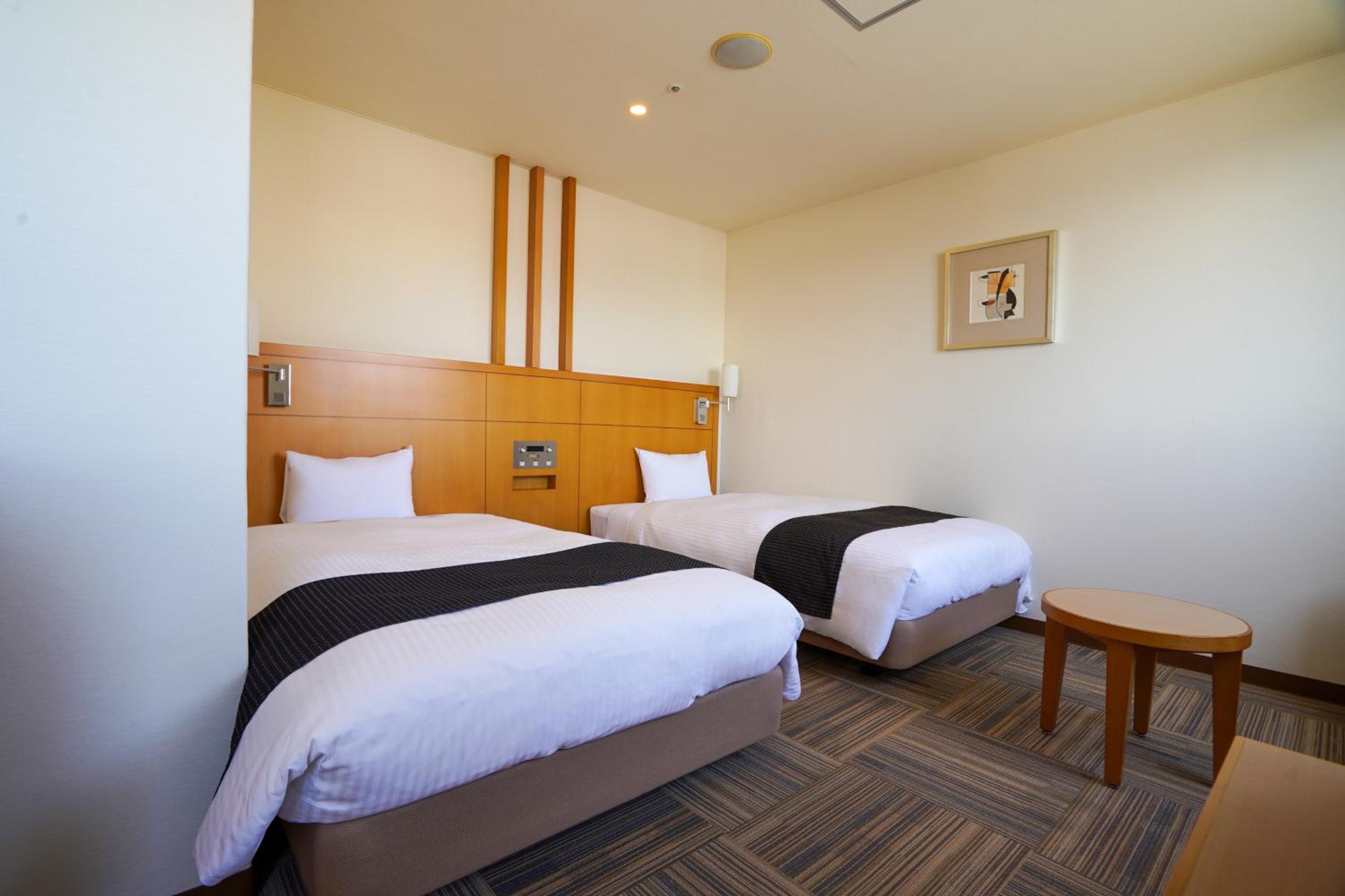 Deluxe Twin Room - Non-Smoking - Photo 3