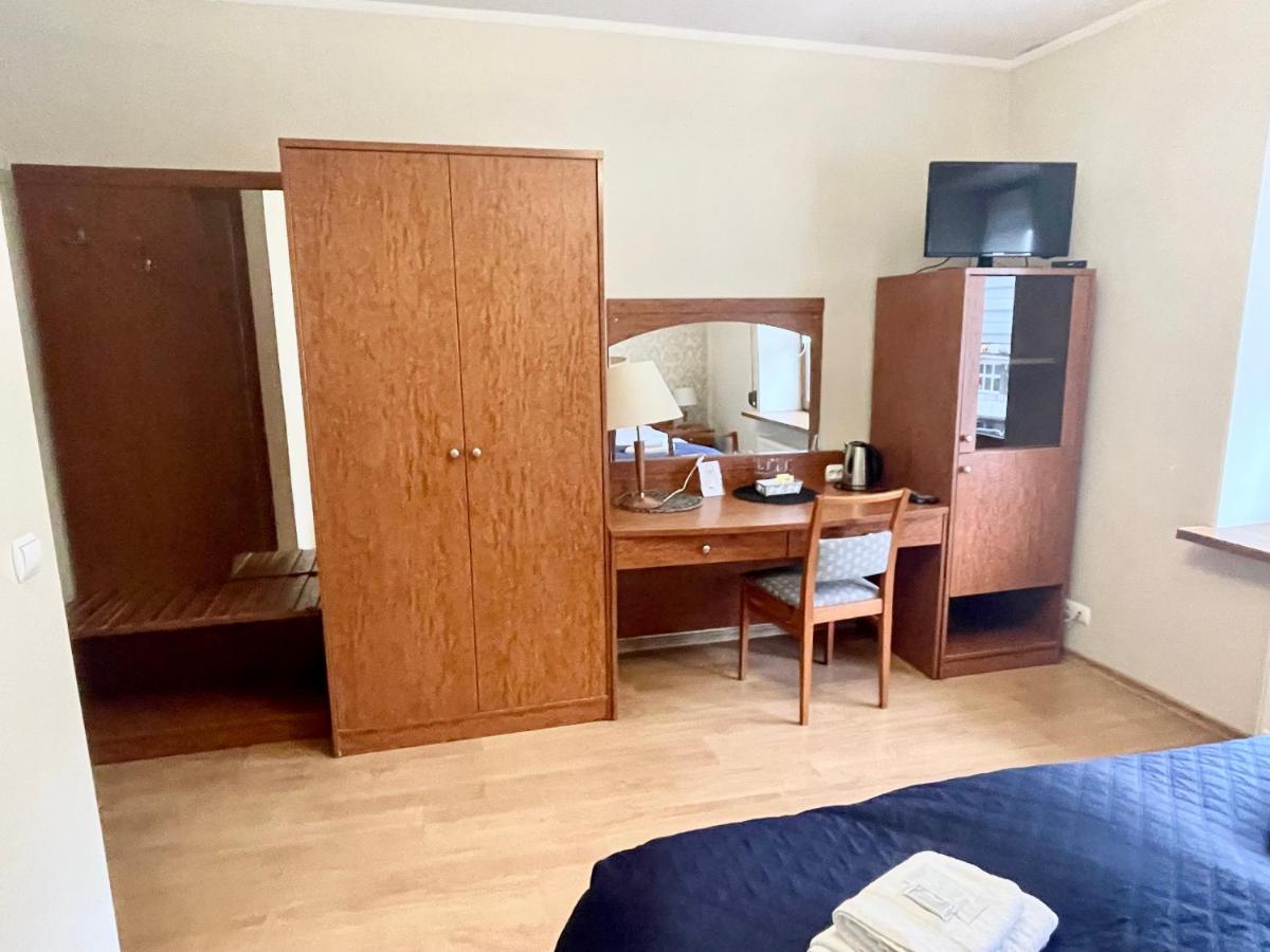 Double Room with Private Bathroom photo 3