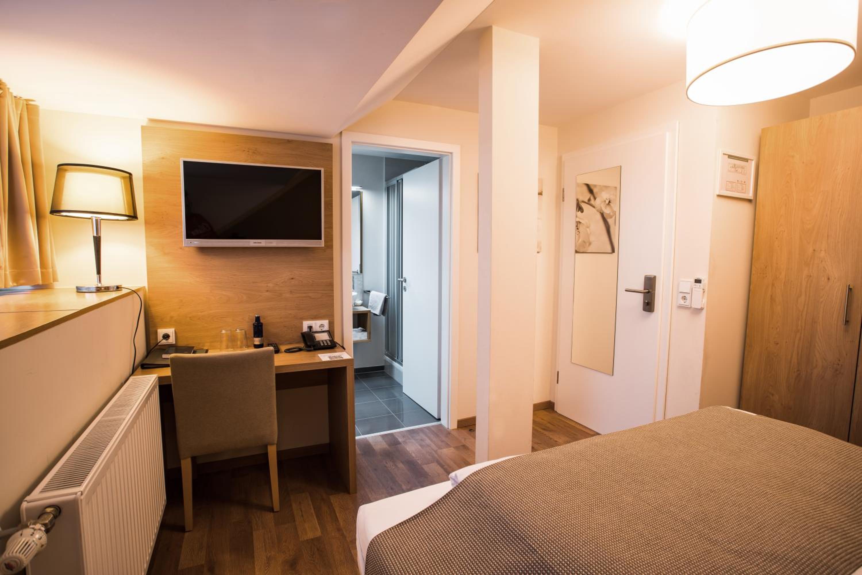 Double Room - Photo 1