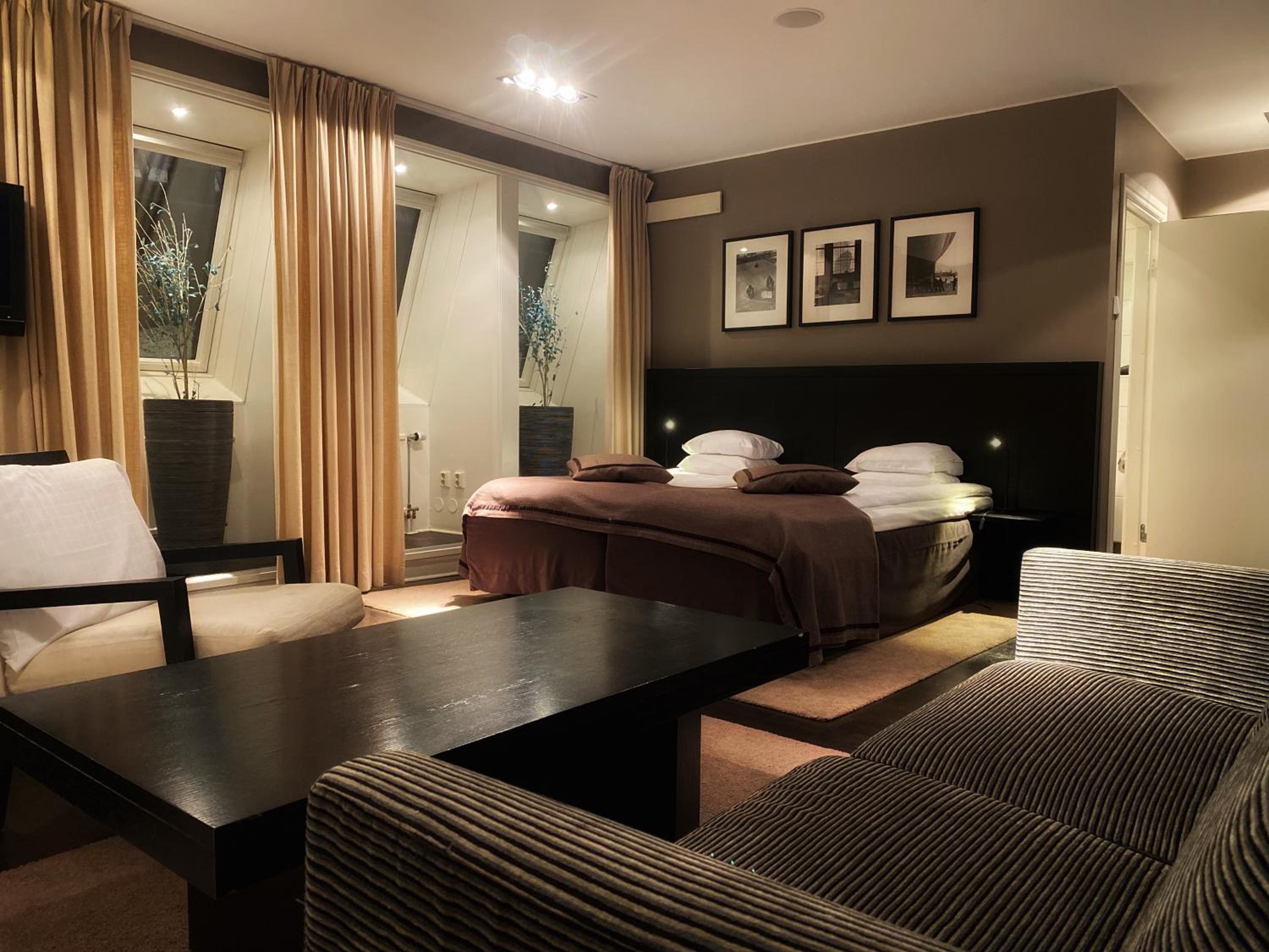 Junior Twin Suite