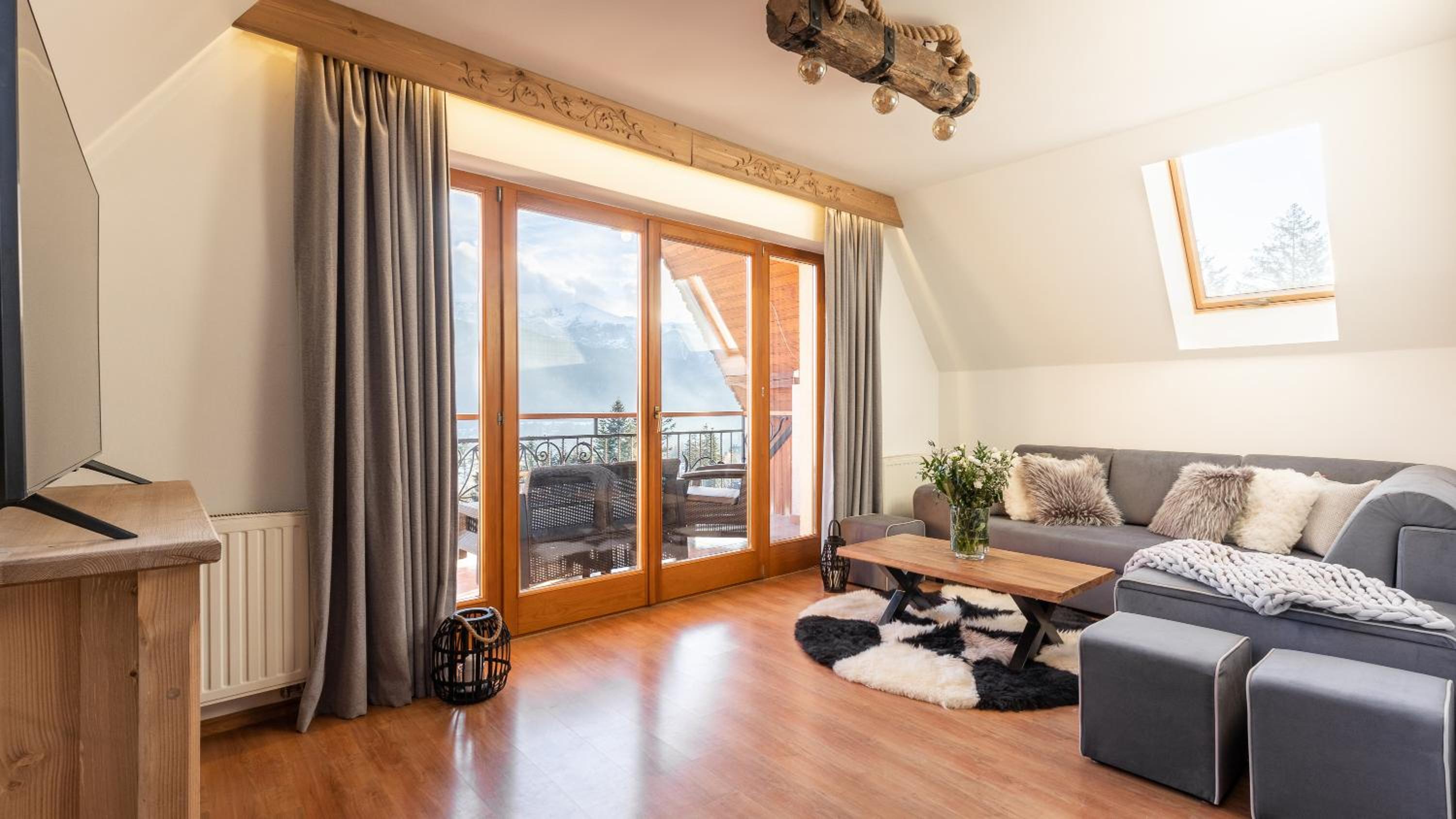 Junior Suite with Balcony