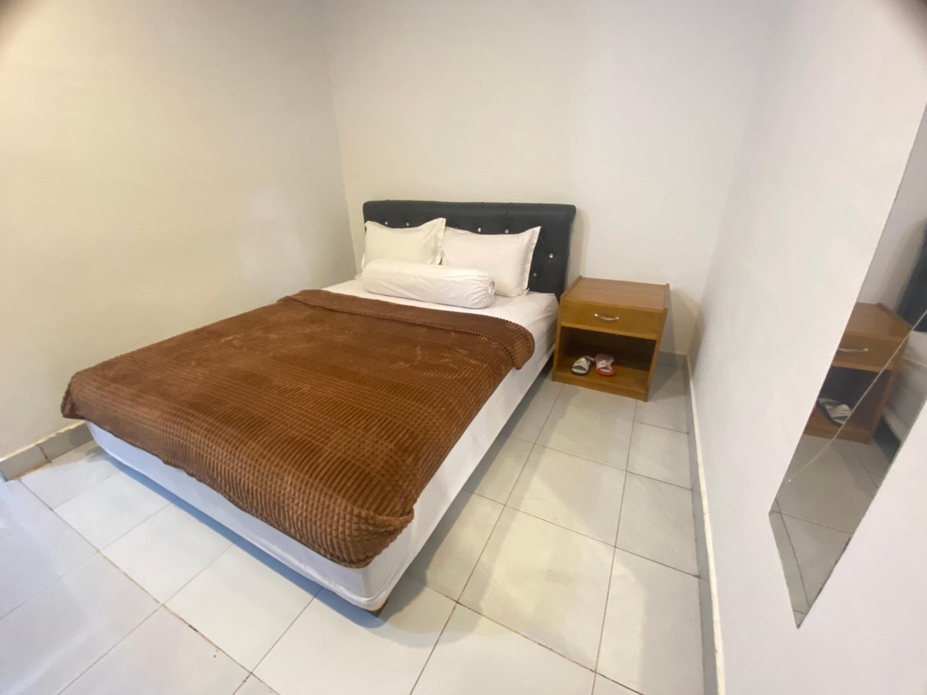 Economy Double Room photo 2