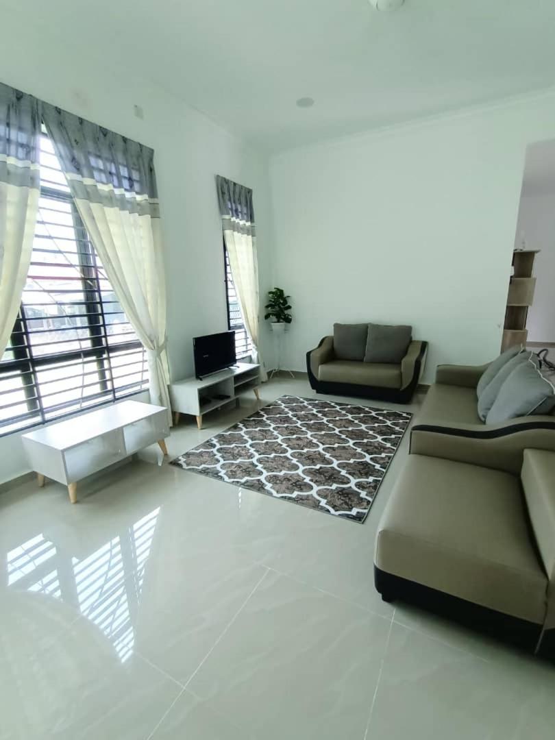 Villa photo 3
