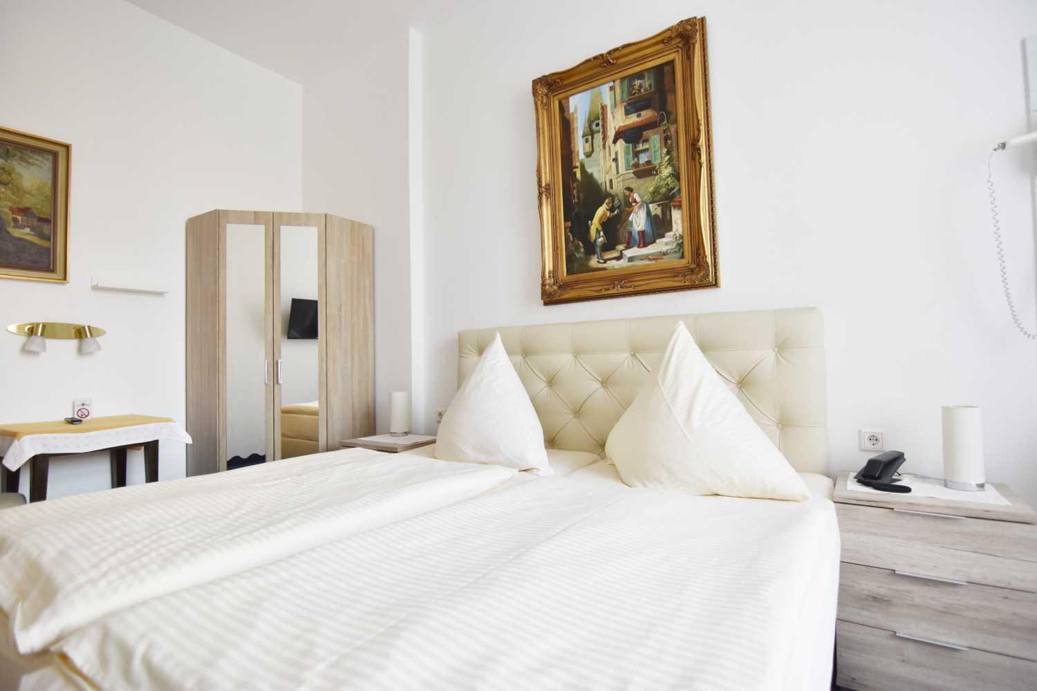 Double or Twin Room with Bathroom