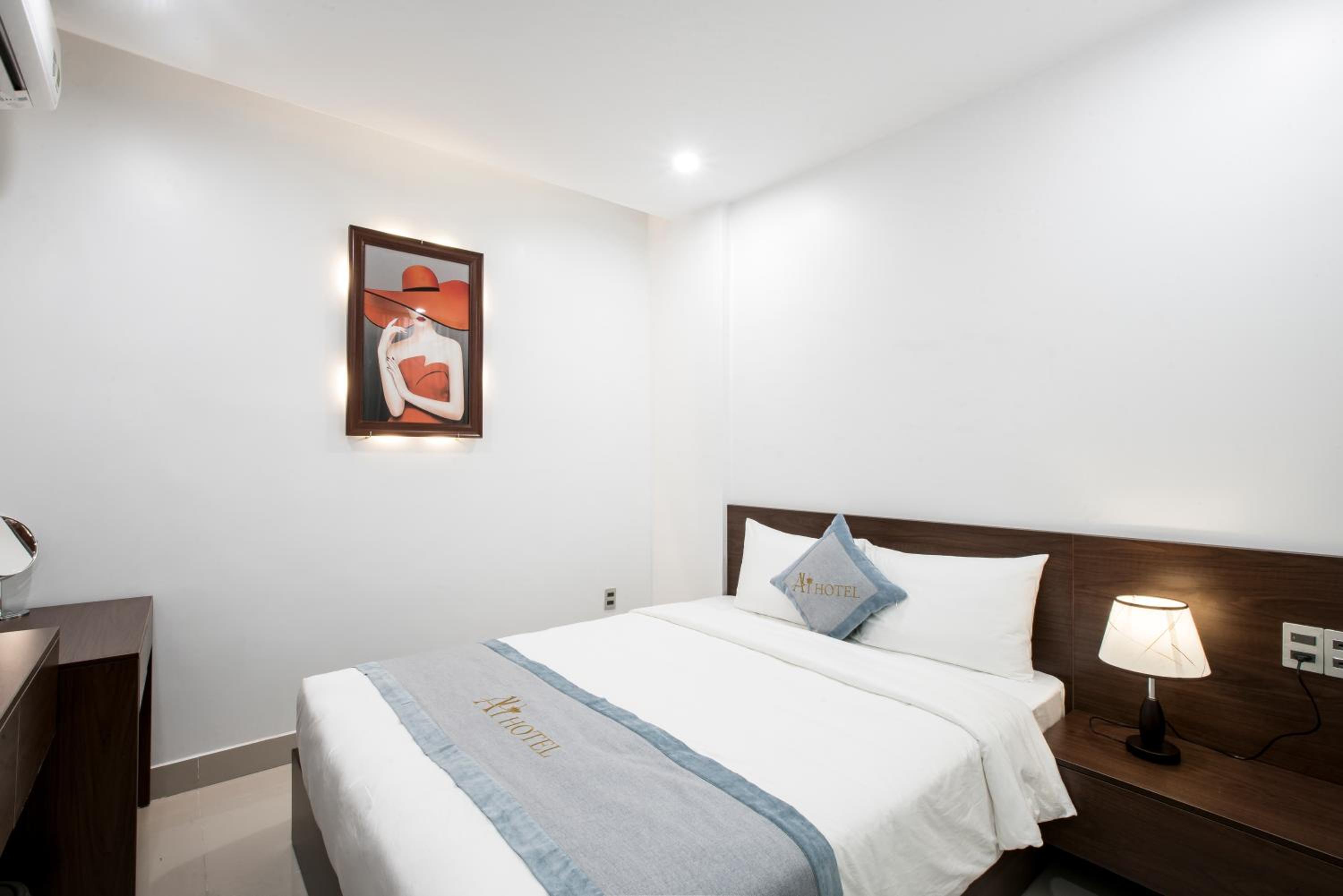 Standard Double Room - Photo 5