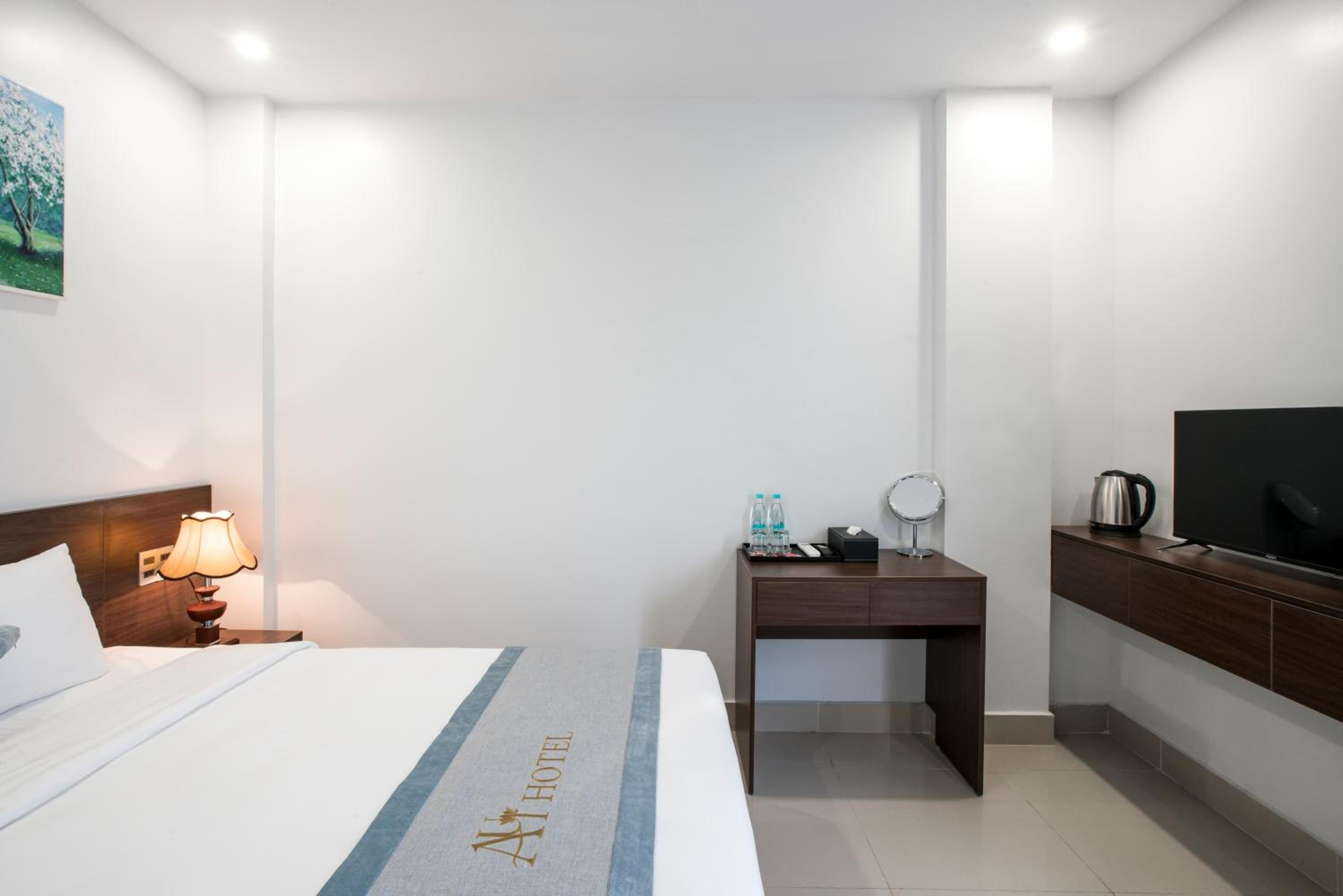 Double Room with Balcony - Photo 4