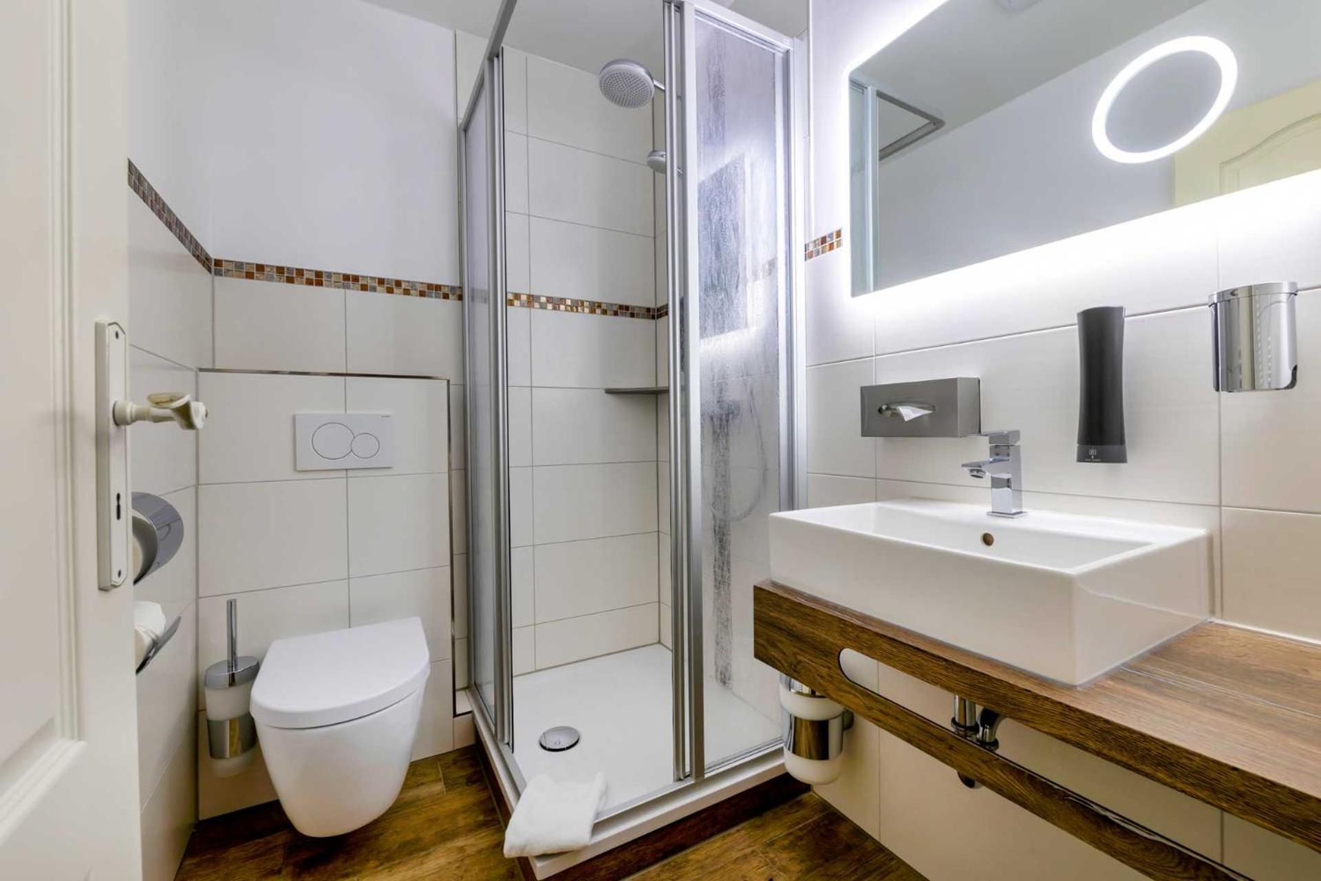 Double Room - Photo 6