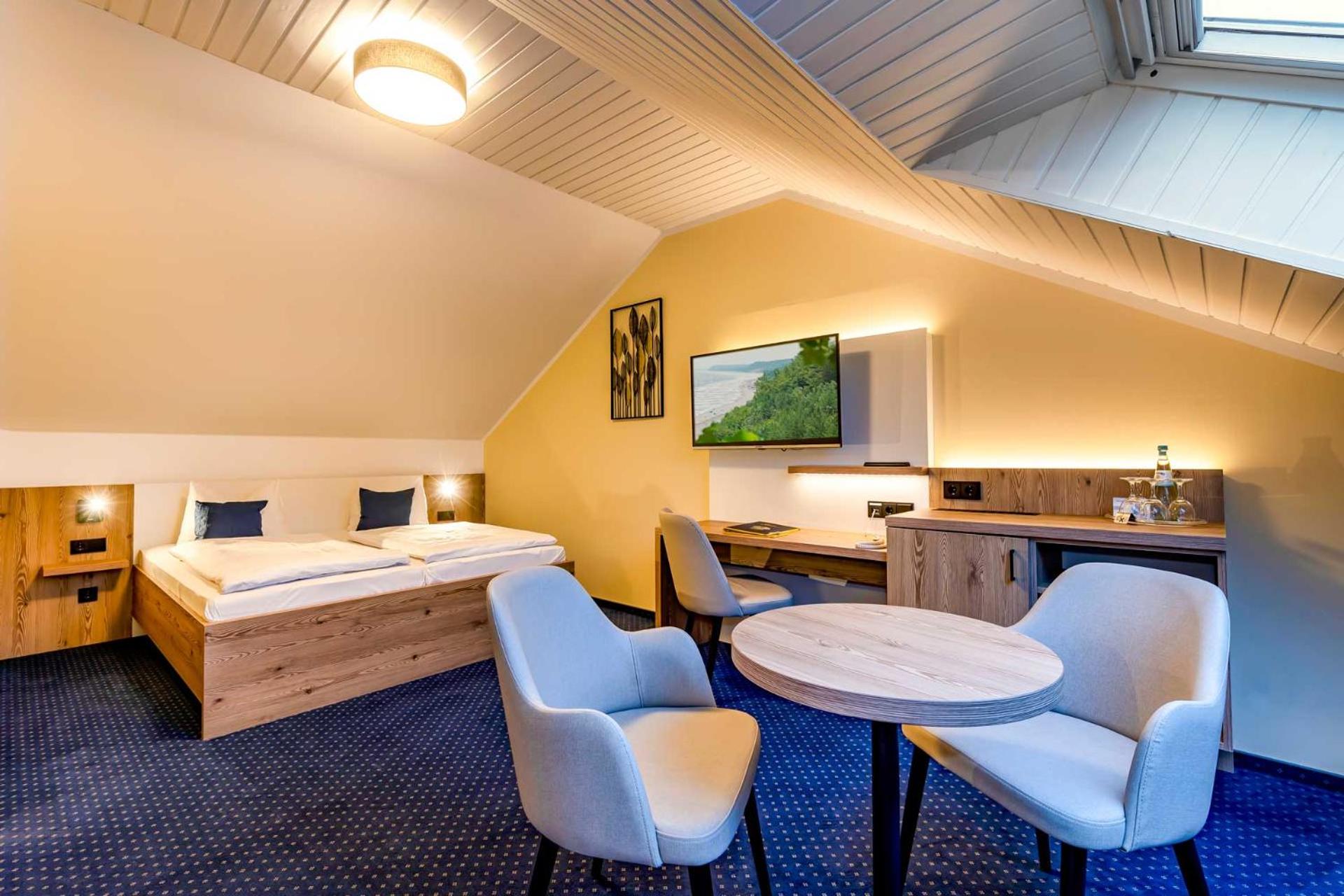 Suite - Photo 6