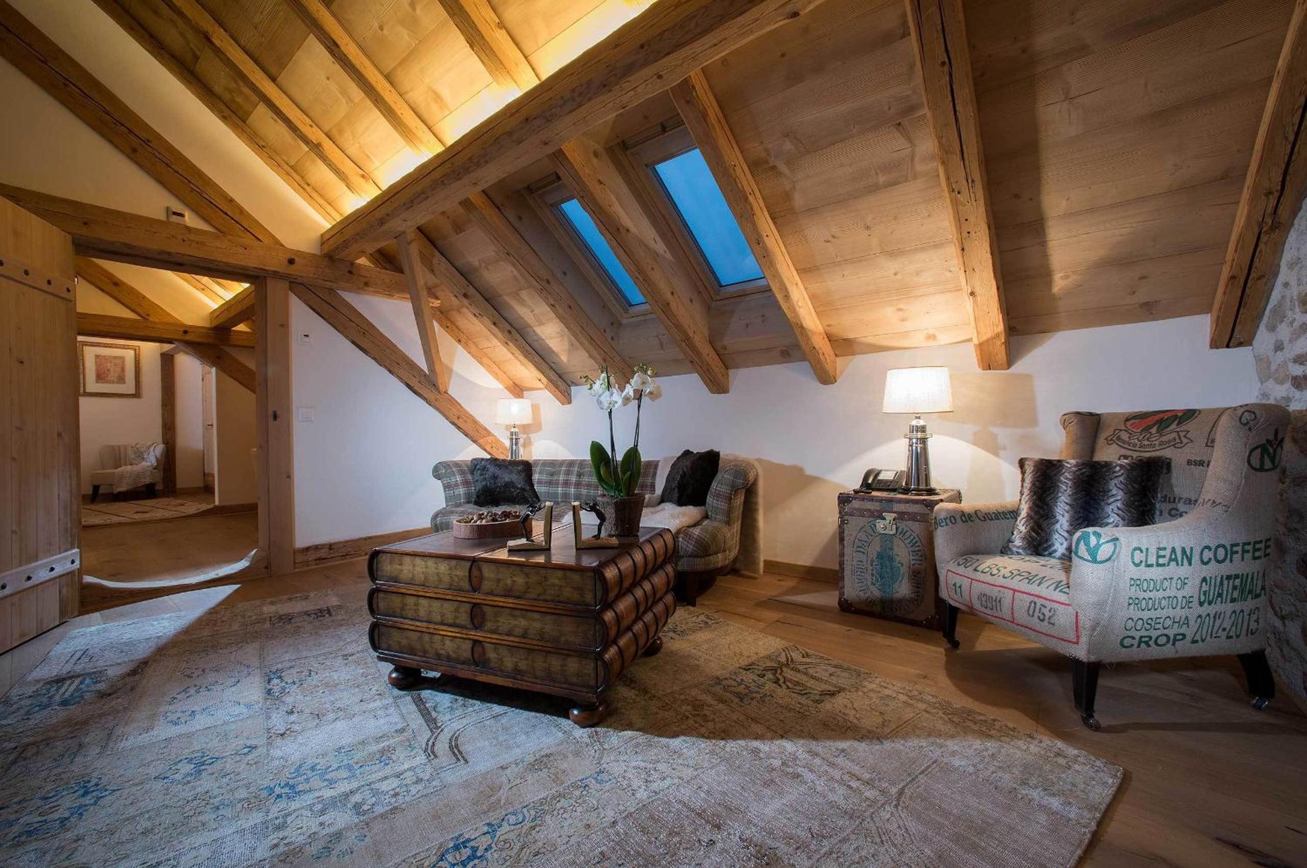 Suite 21 - Photo 4