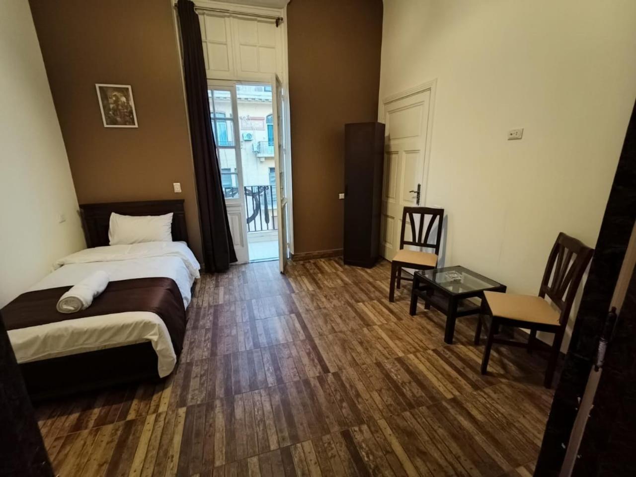 Single Room with Shared Bathroom