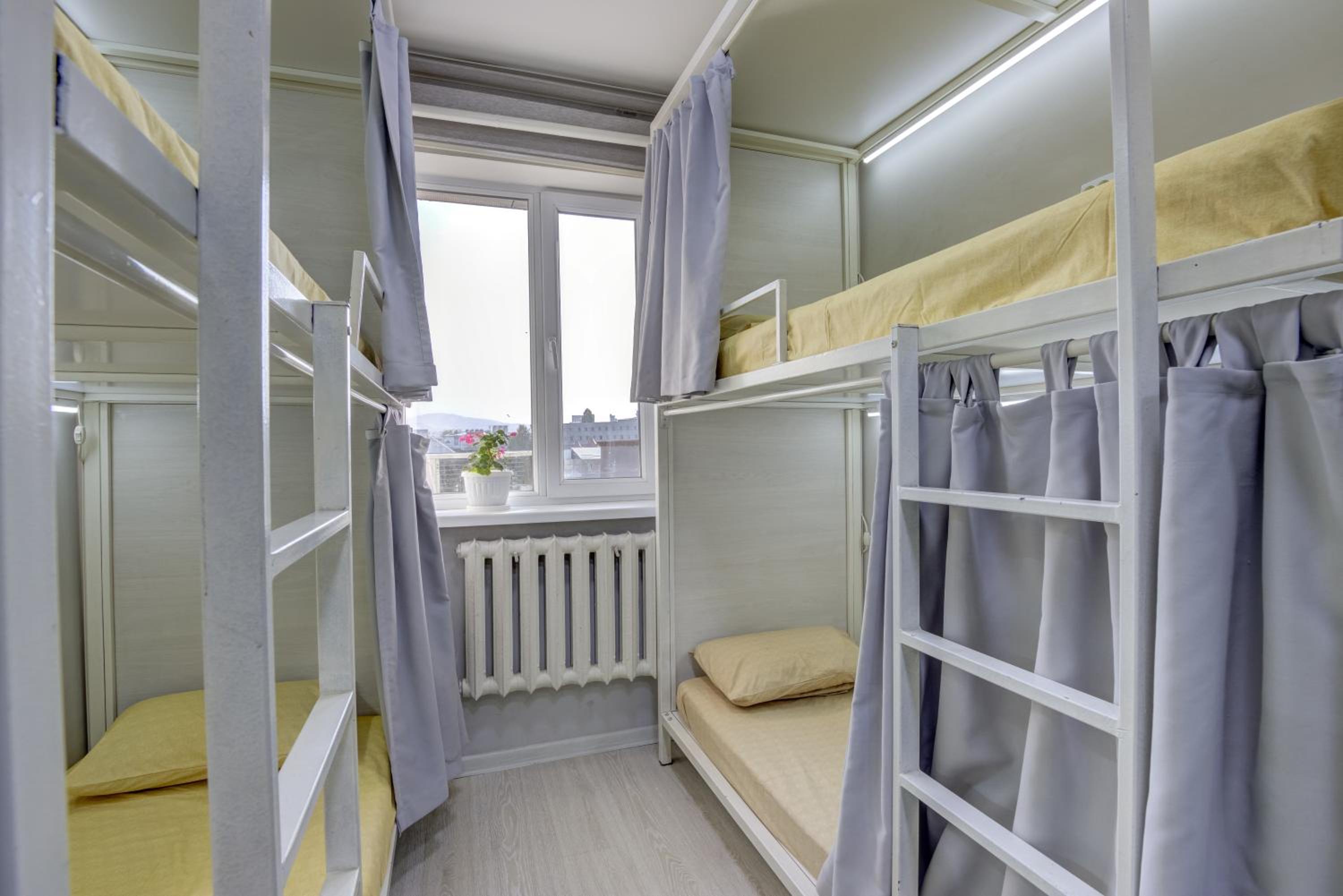 Economy Quadruple Room with Shared Bathroom photo 1