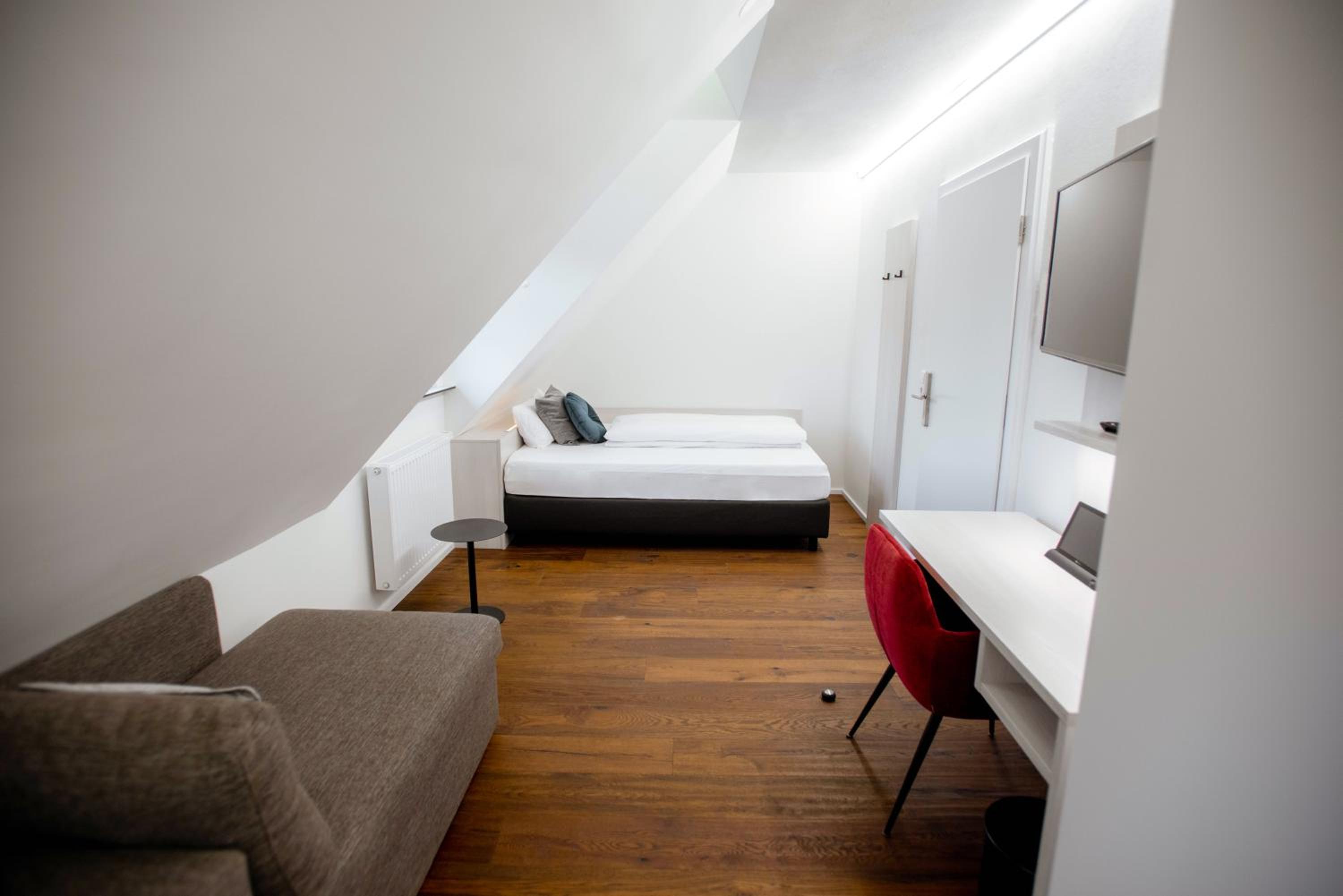 Large Double Room