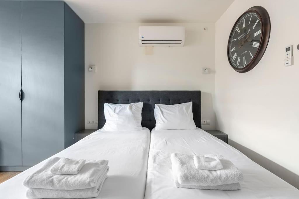 Studio Apartment photo 3