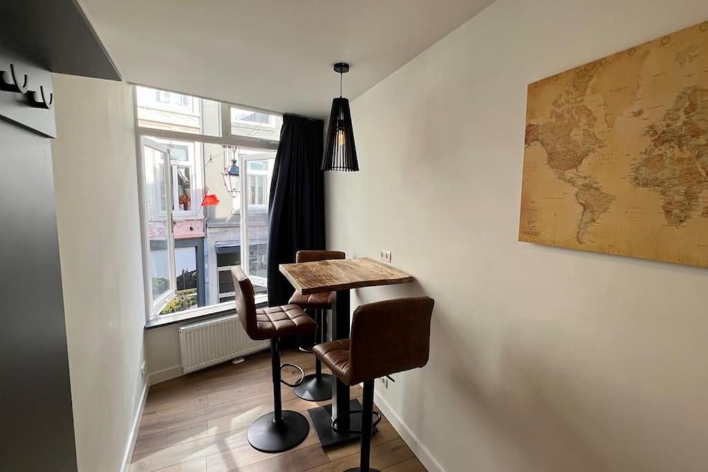 Studio Apartment photo 2