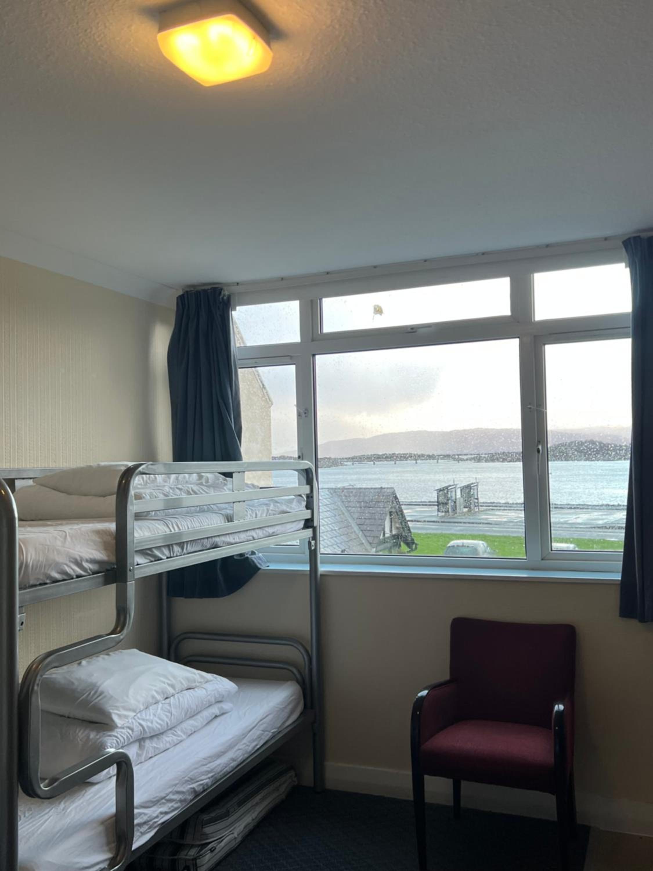 Budget Twin Room - Photo 1