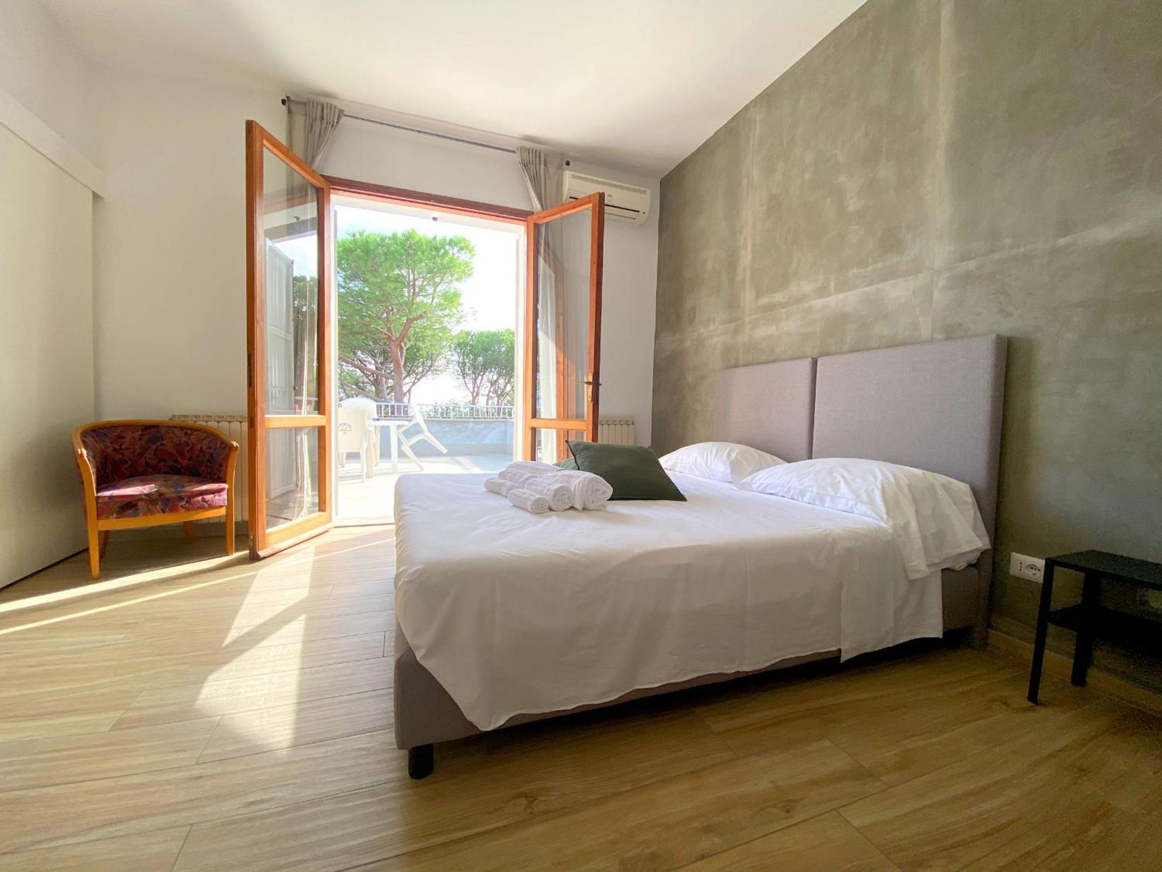 Quadruple Room - Photo 2