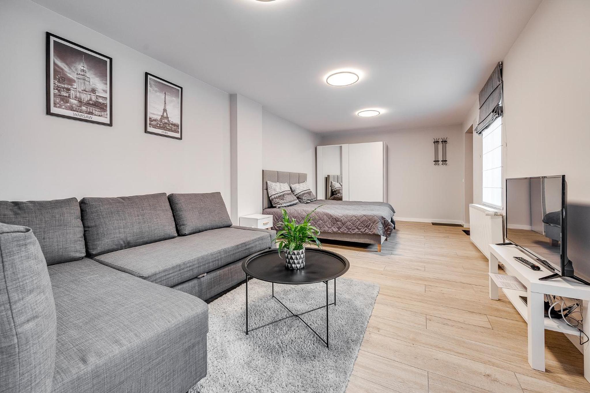 One-Bedroom Apartment - Photo 13