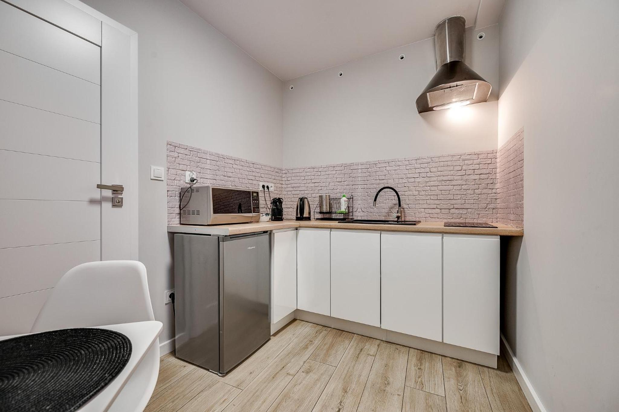 One-Bedroom Apartment - Photo 16