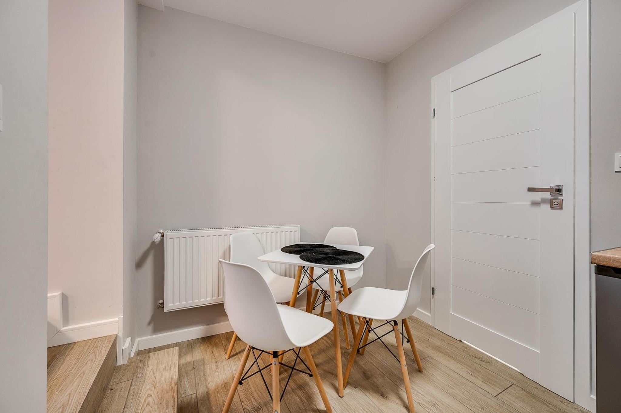 One-Bedroom Apartment - Photo 17