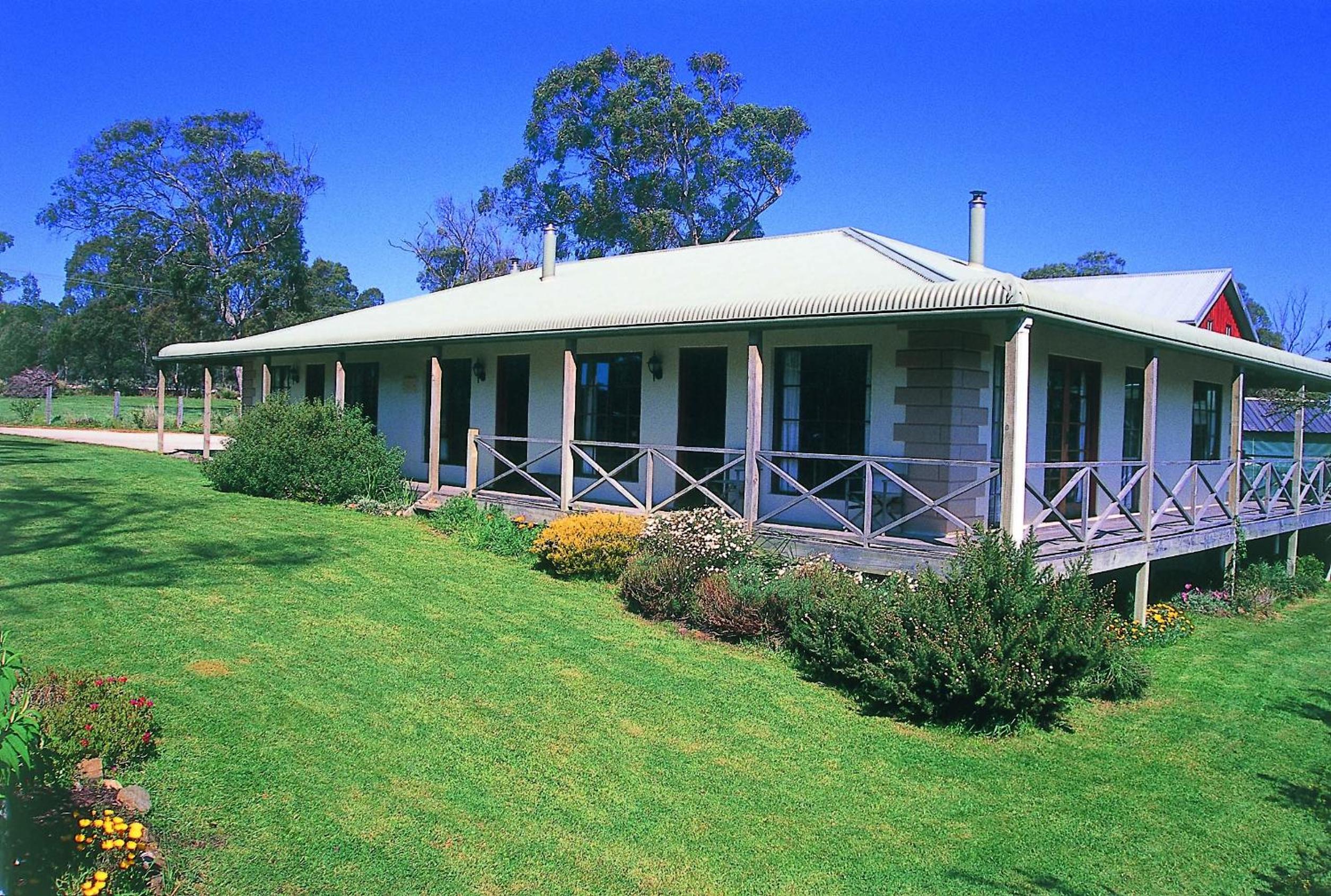 Two-Bedroom Apartment with Garden View photo 2