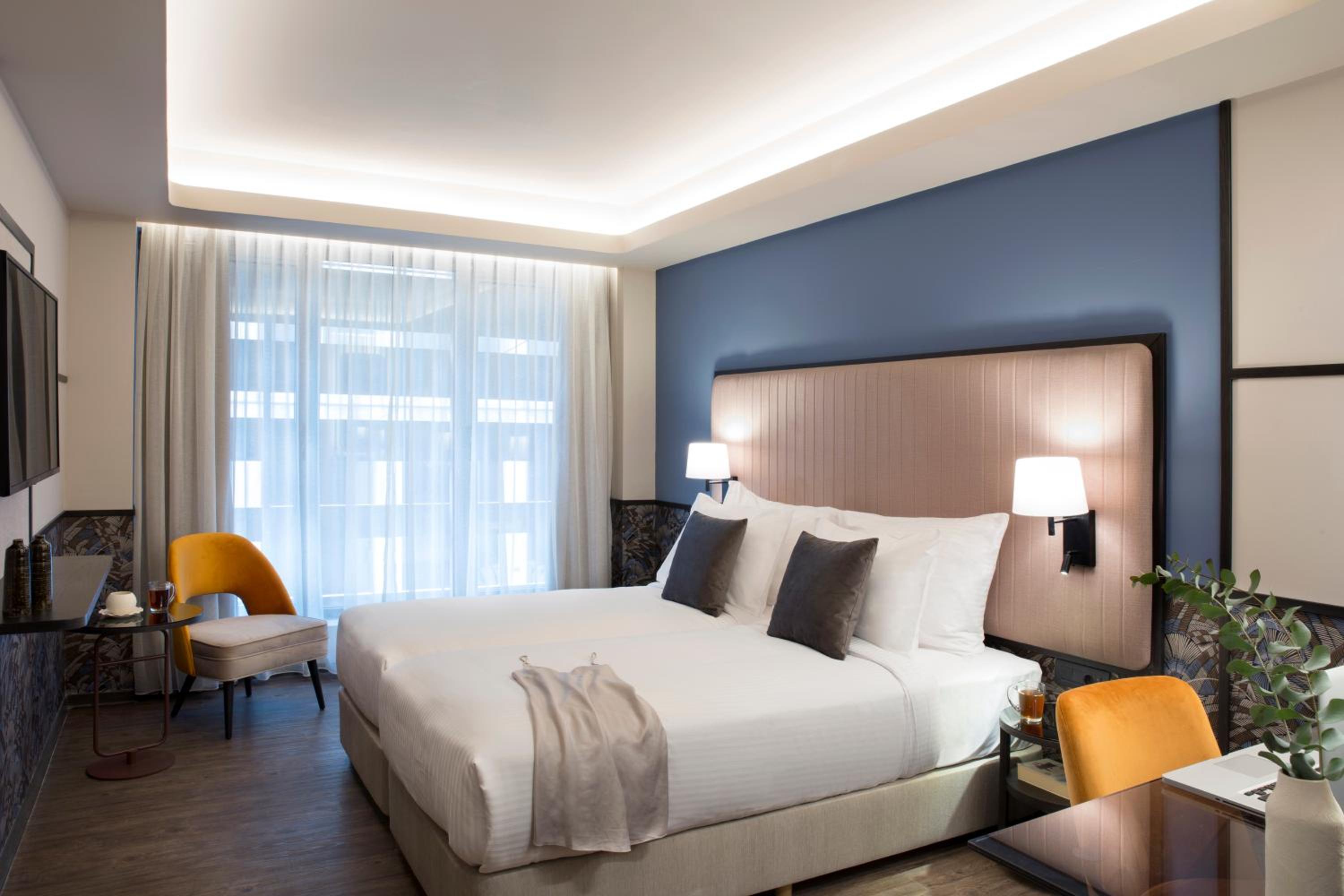 Classic Double Room with City View