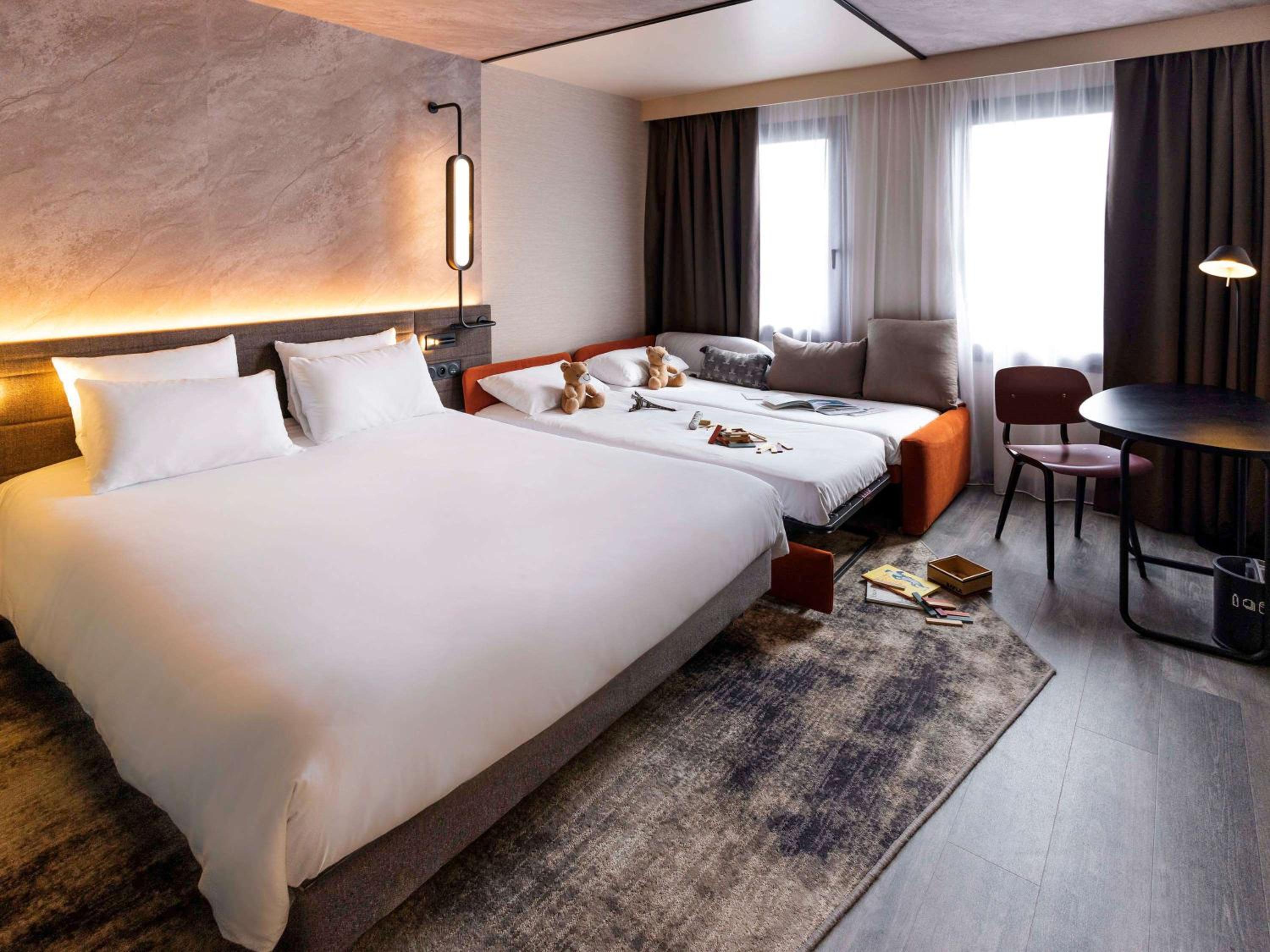 Superior Queen Room with Double Sofa Bed - Photo 1