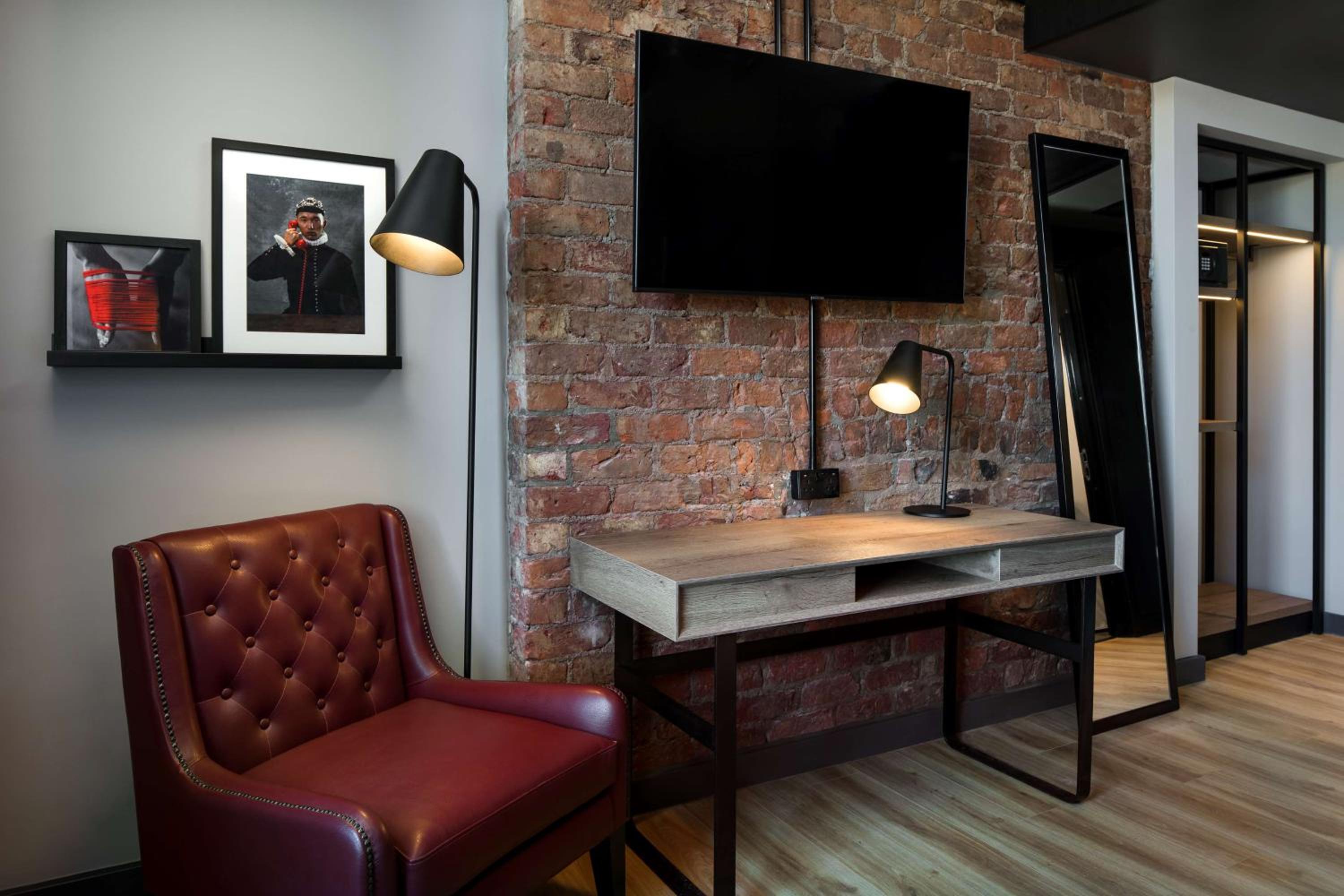 Superior Room - St Georges View - Photo 3