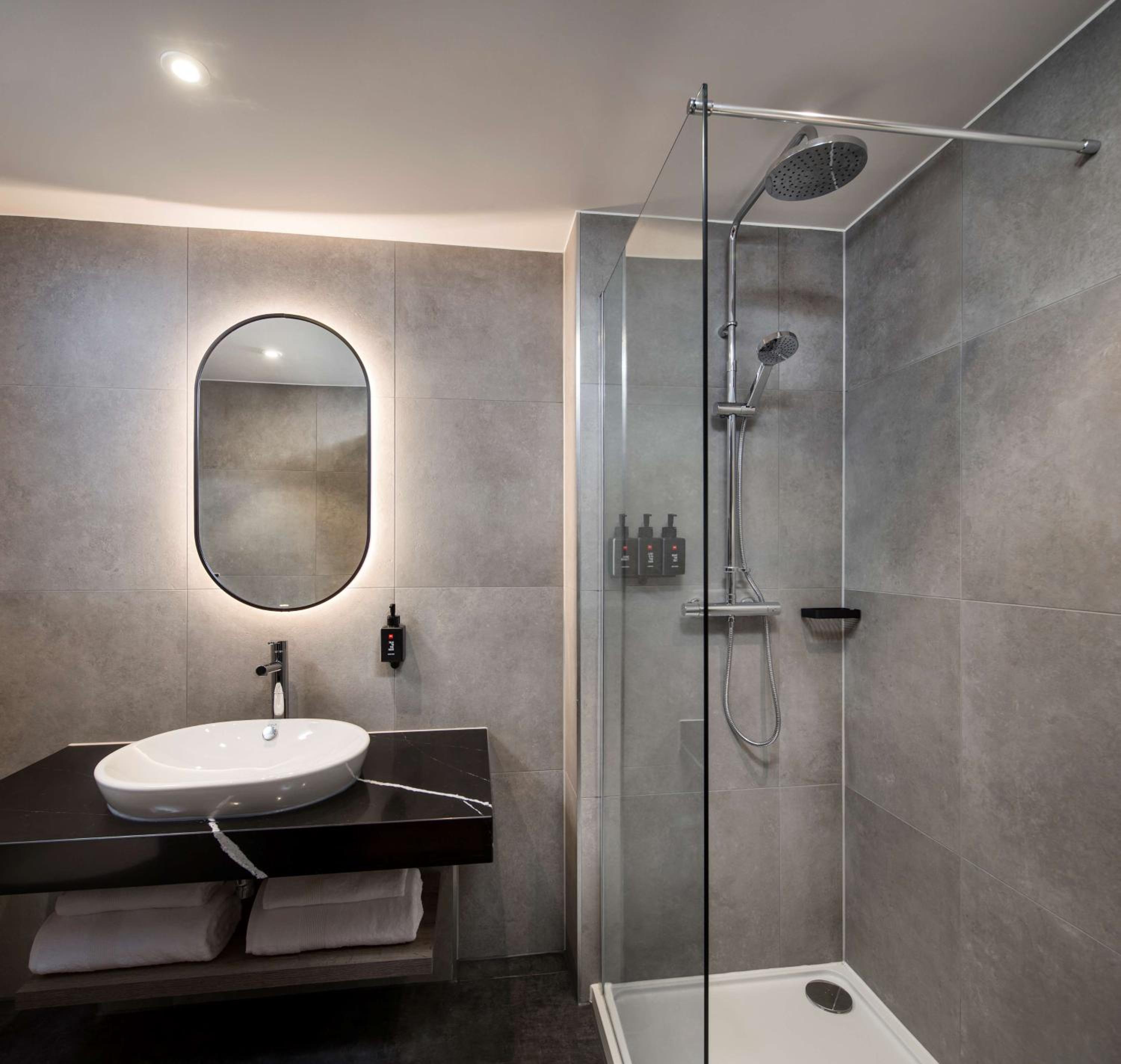 Premium Room - St Georges View - Photo 7