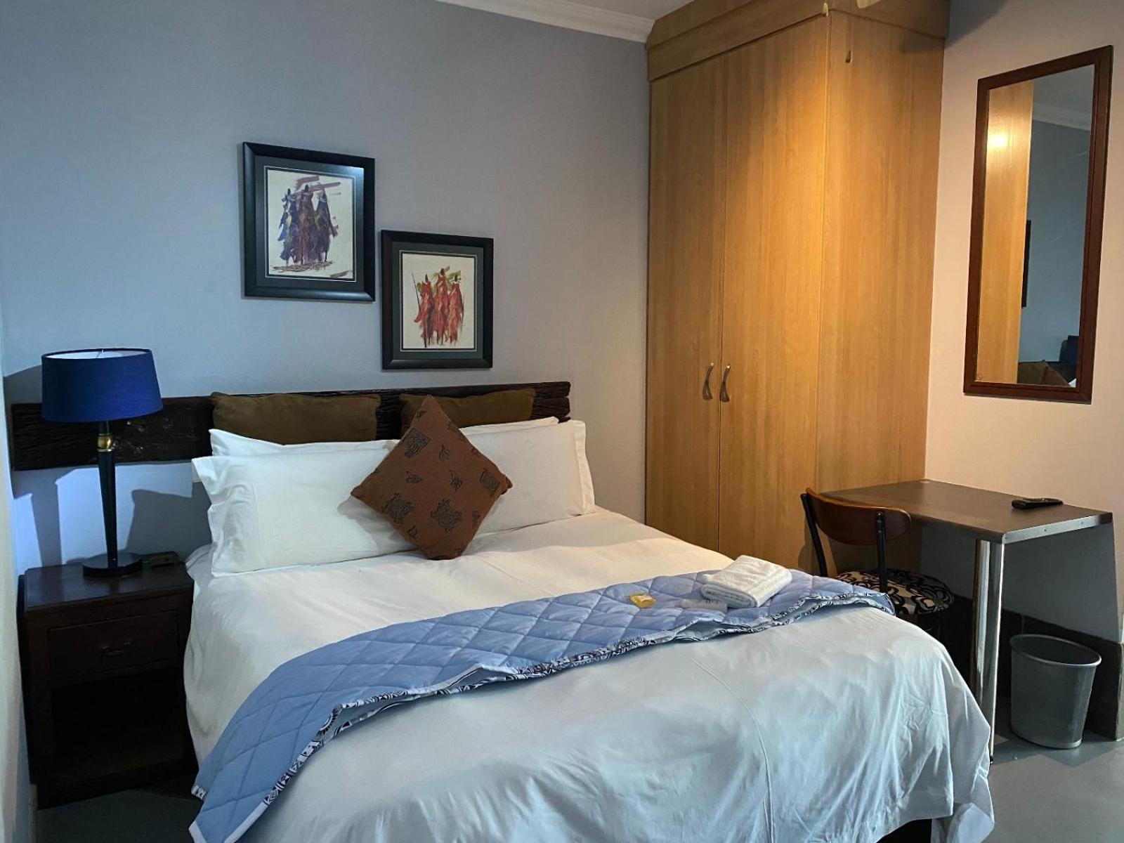 Standard Queen Room photo 1