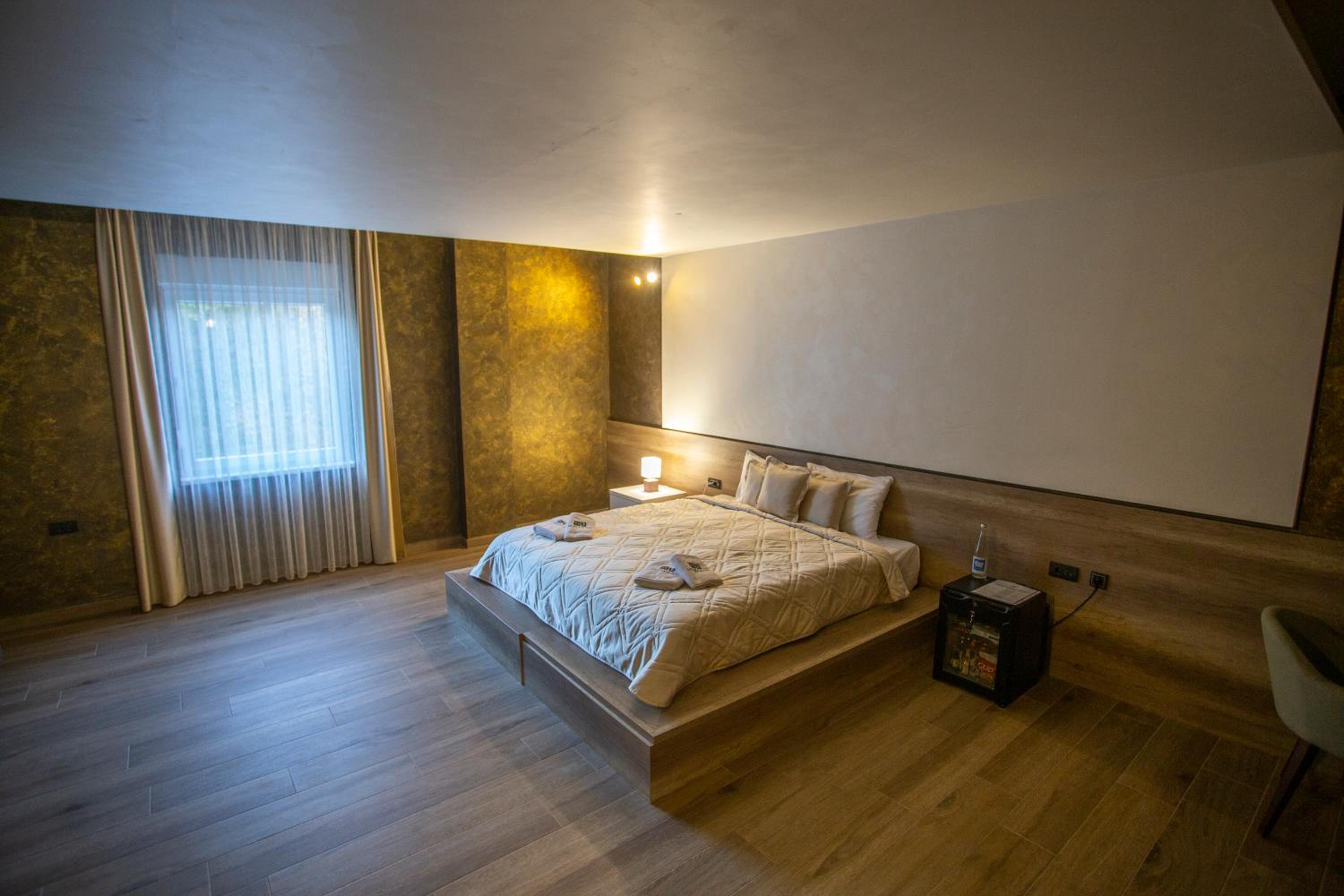 Double or Twin Room - Photo 2
