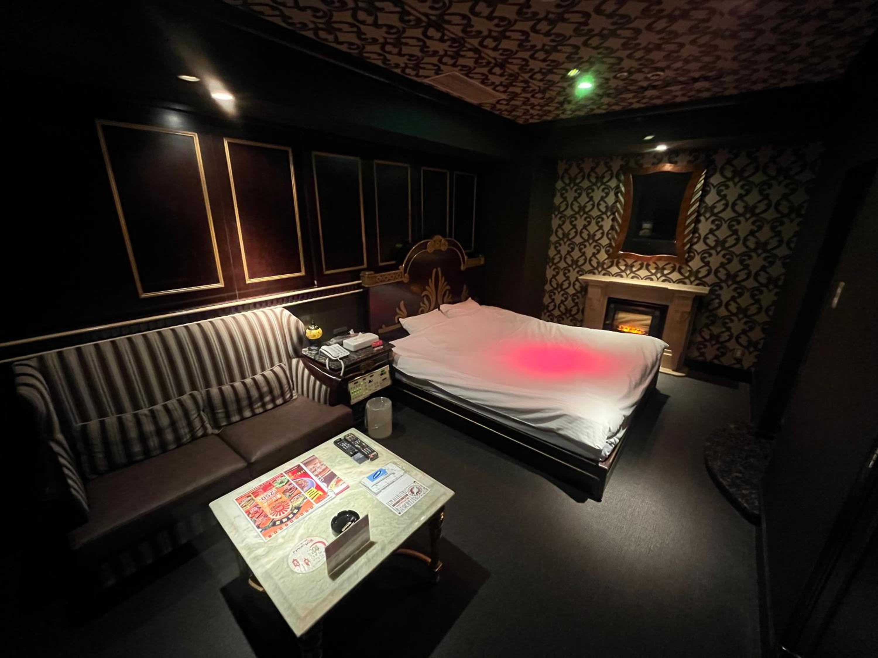 Double Room B - Smoking