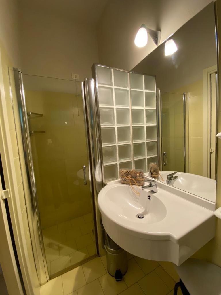 Large Double Room photo 2