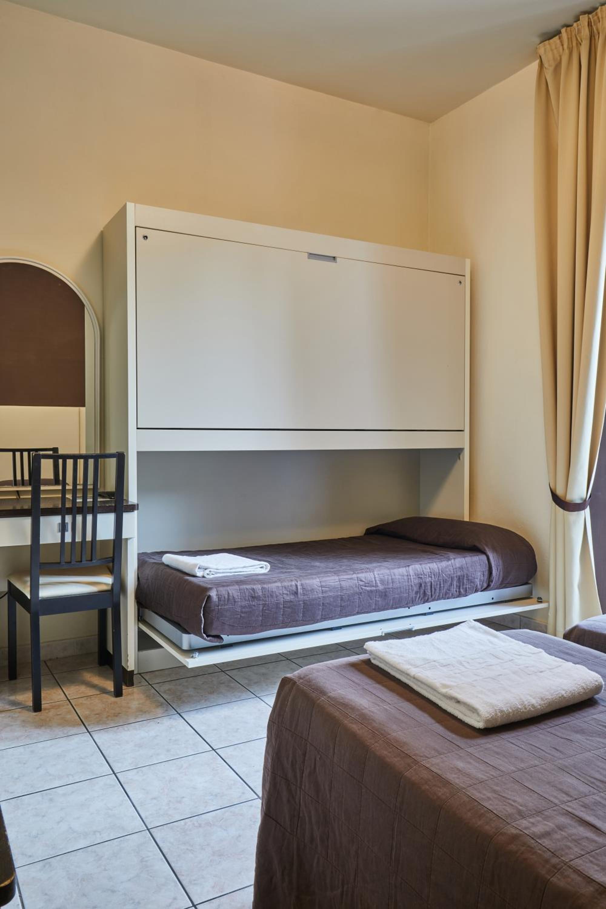Triple Room - Photo 2