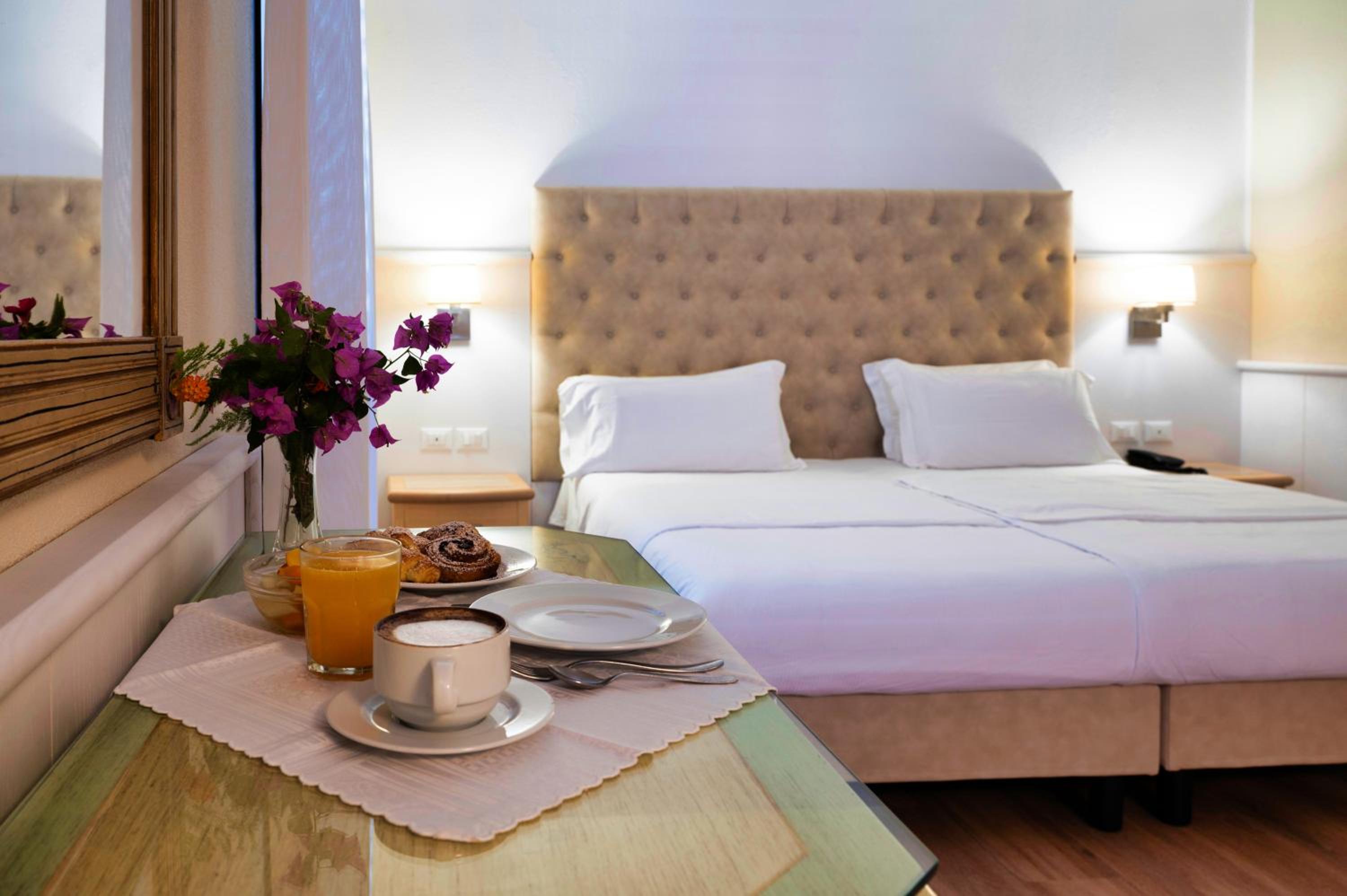 Classic Triple Room - Photo 1