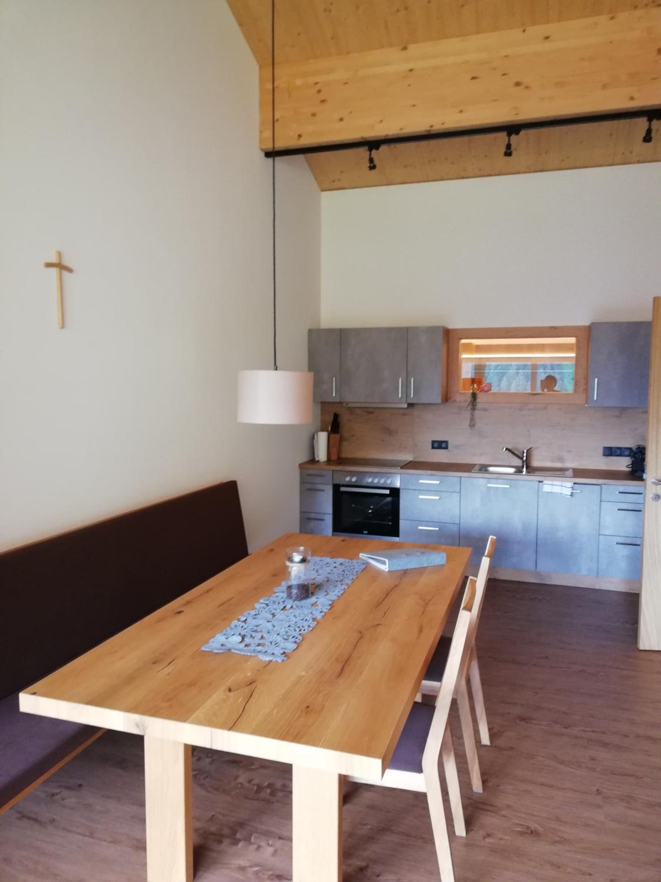 Apartment with Mountain View - Photo 18