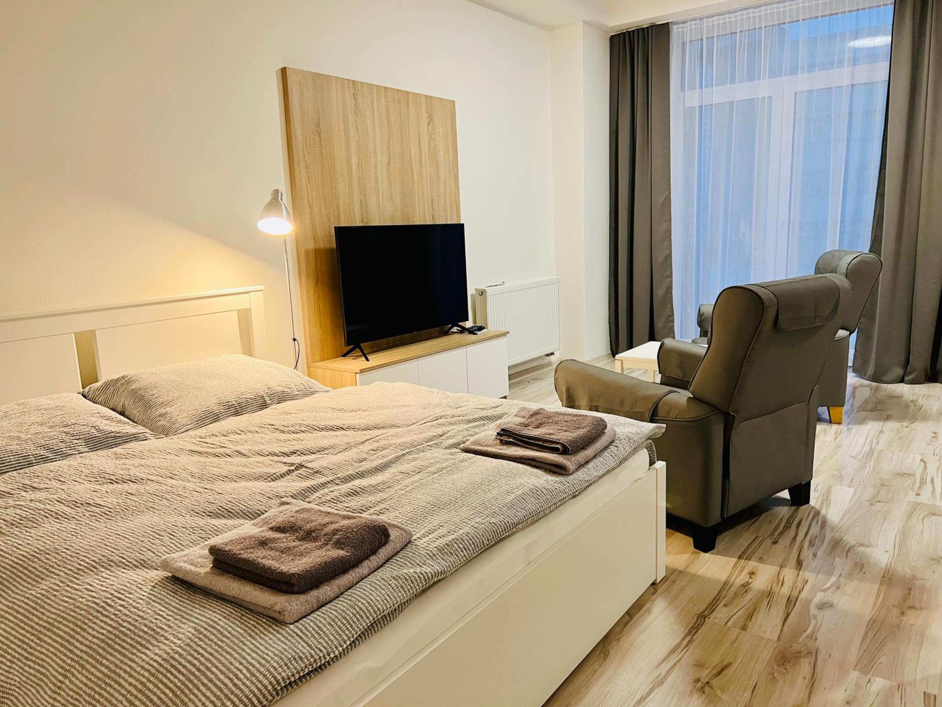 One-Bedroom Apartment - Photo 20