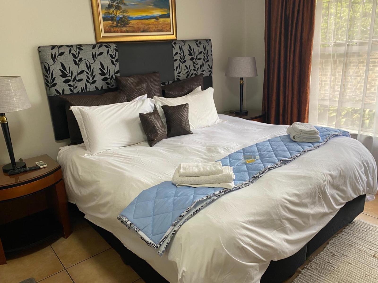 King or Twin Room - Photo 13