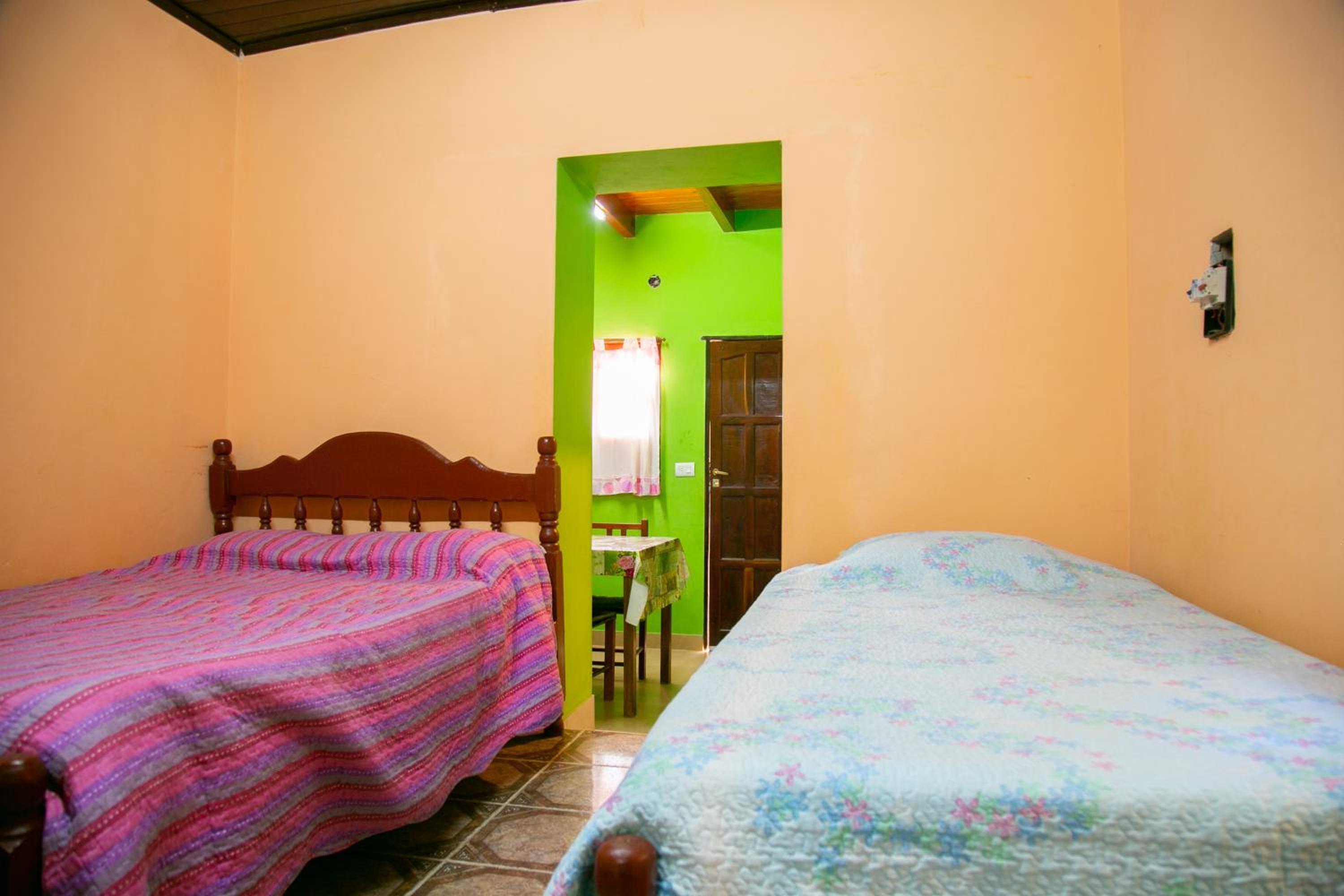 Quadruple Room with Private Bathroom photo 3