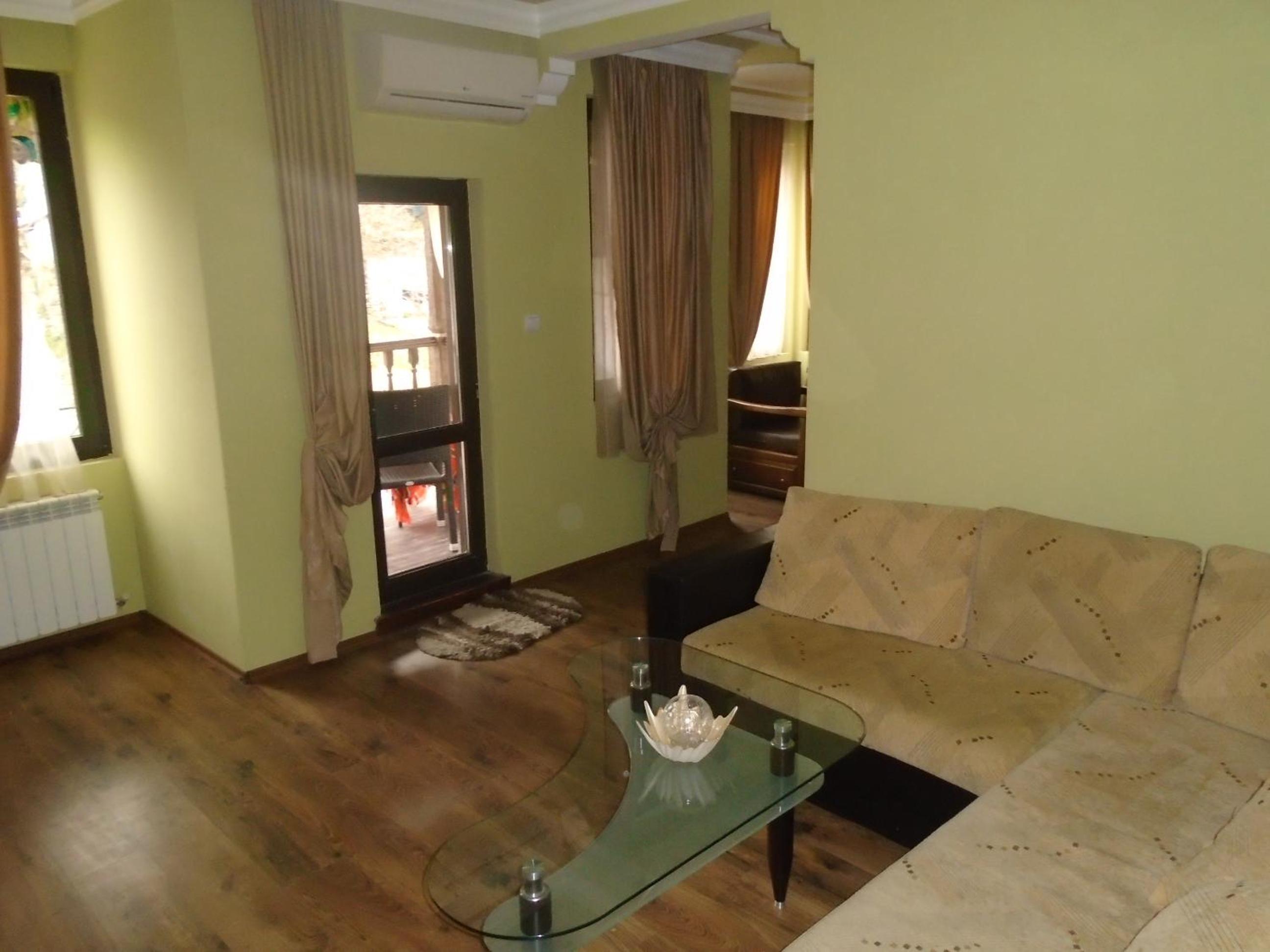 Apartment with Terrace photo 3
