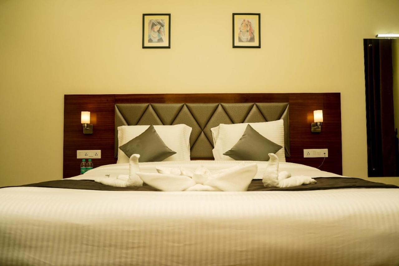 Deluxe Room - Photo 2