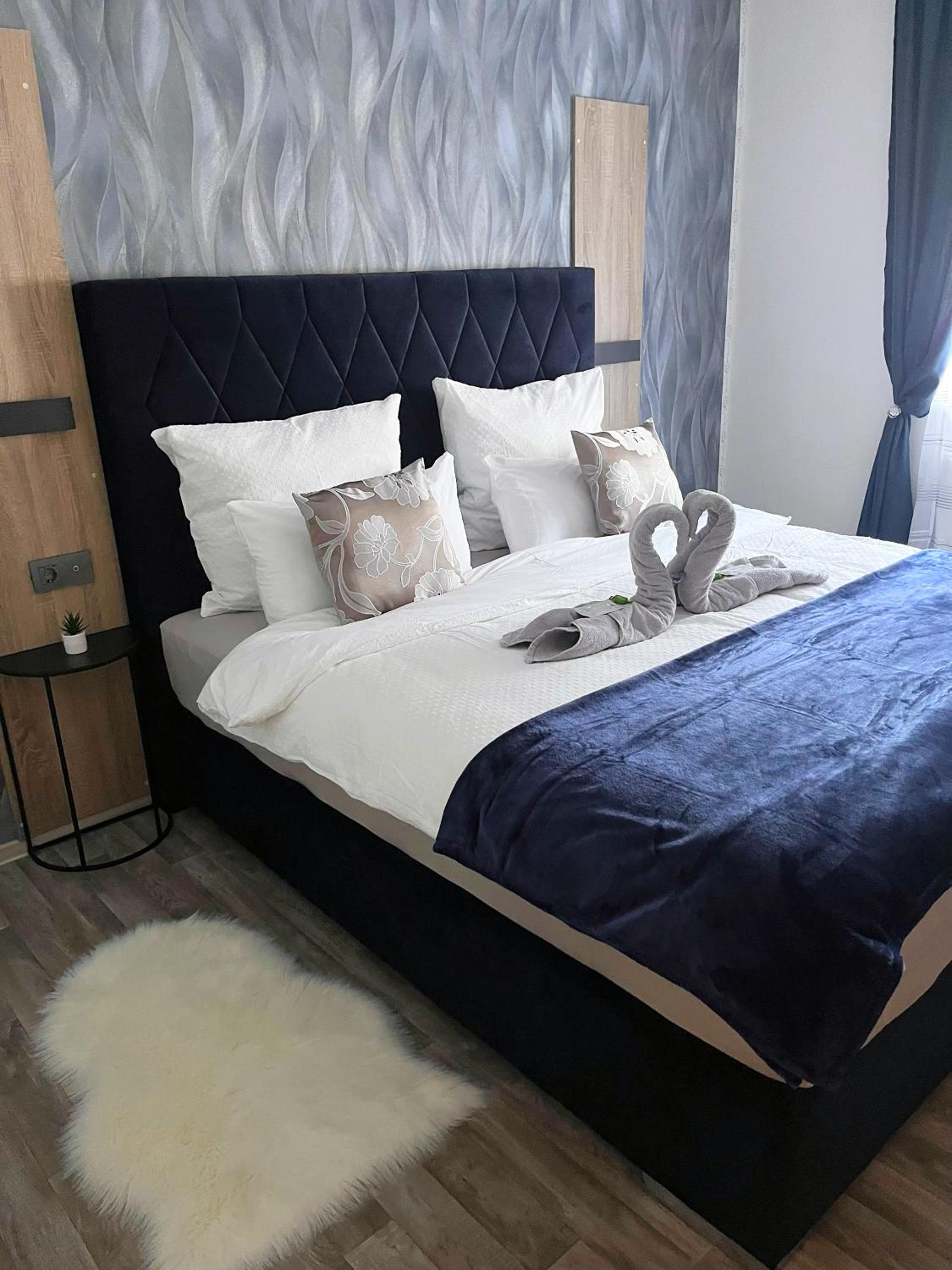Deluxe King Room photo 3