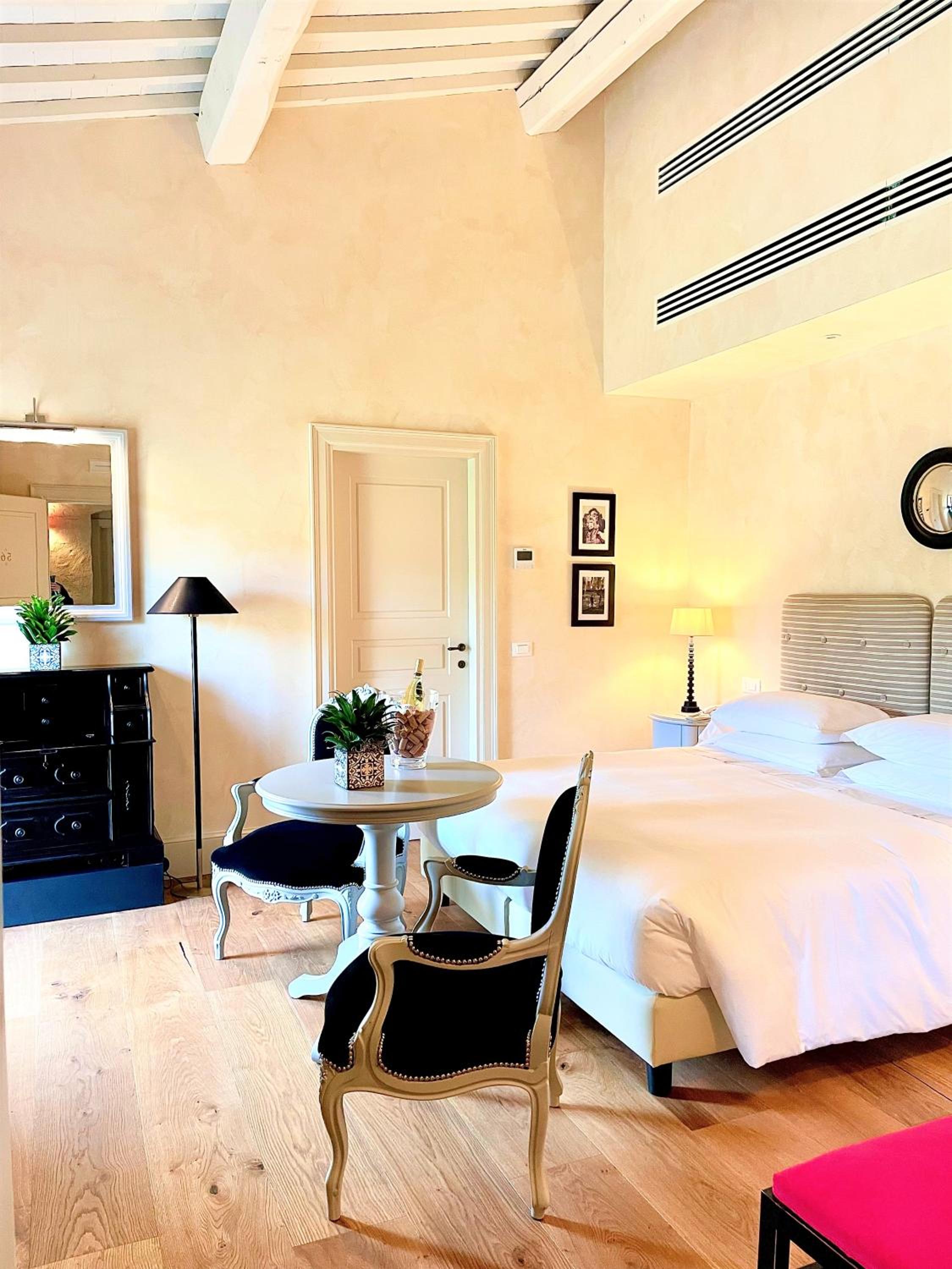 Deluxe Double Room with Garden View - Photo 1