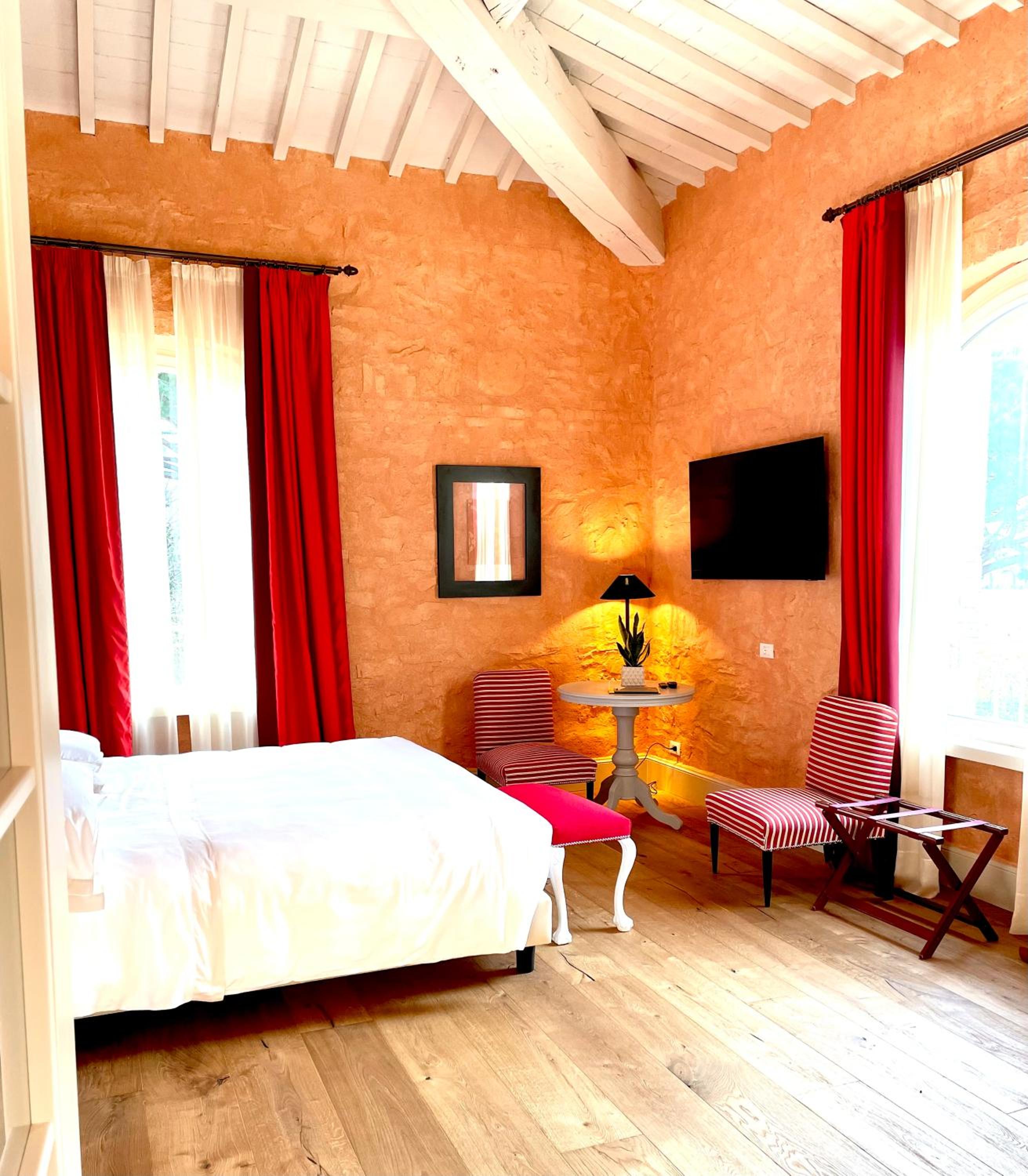 Junior Suite with Garden View - Photo 8
