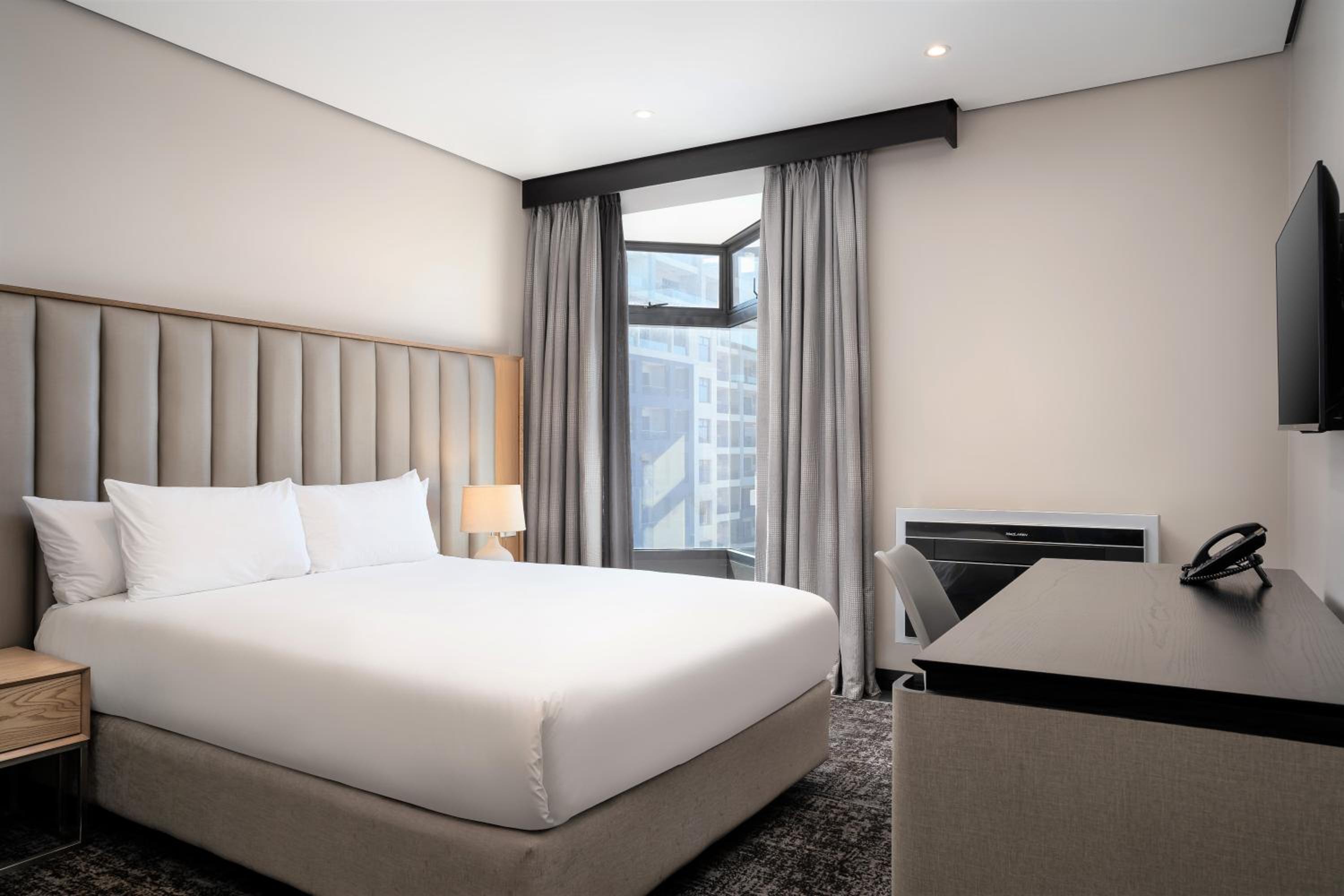 Standard King Room - Photo 1